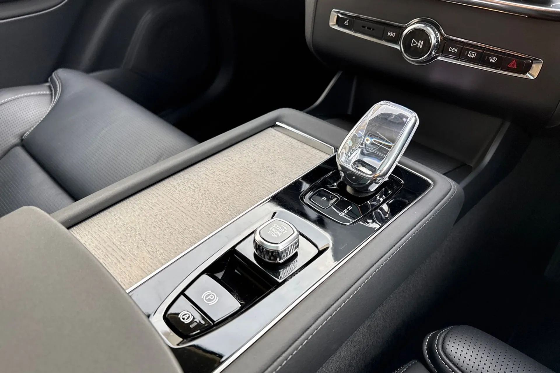 Volvo XC90 thumbnail image number 45