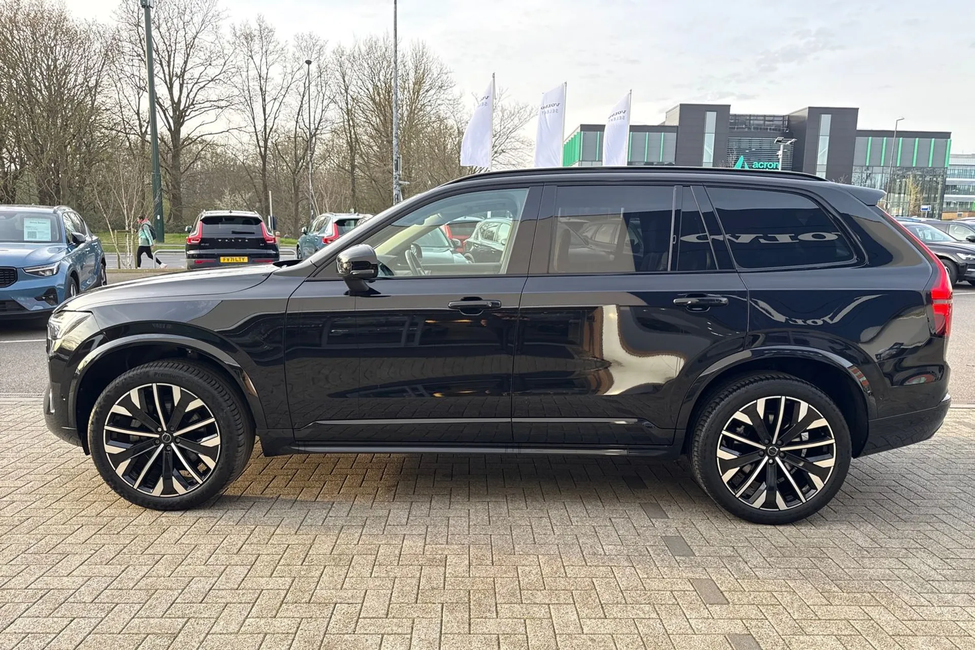 Volvo XC90 thumbnail image number 12