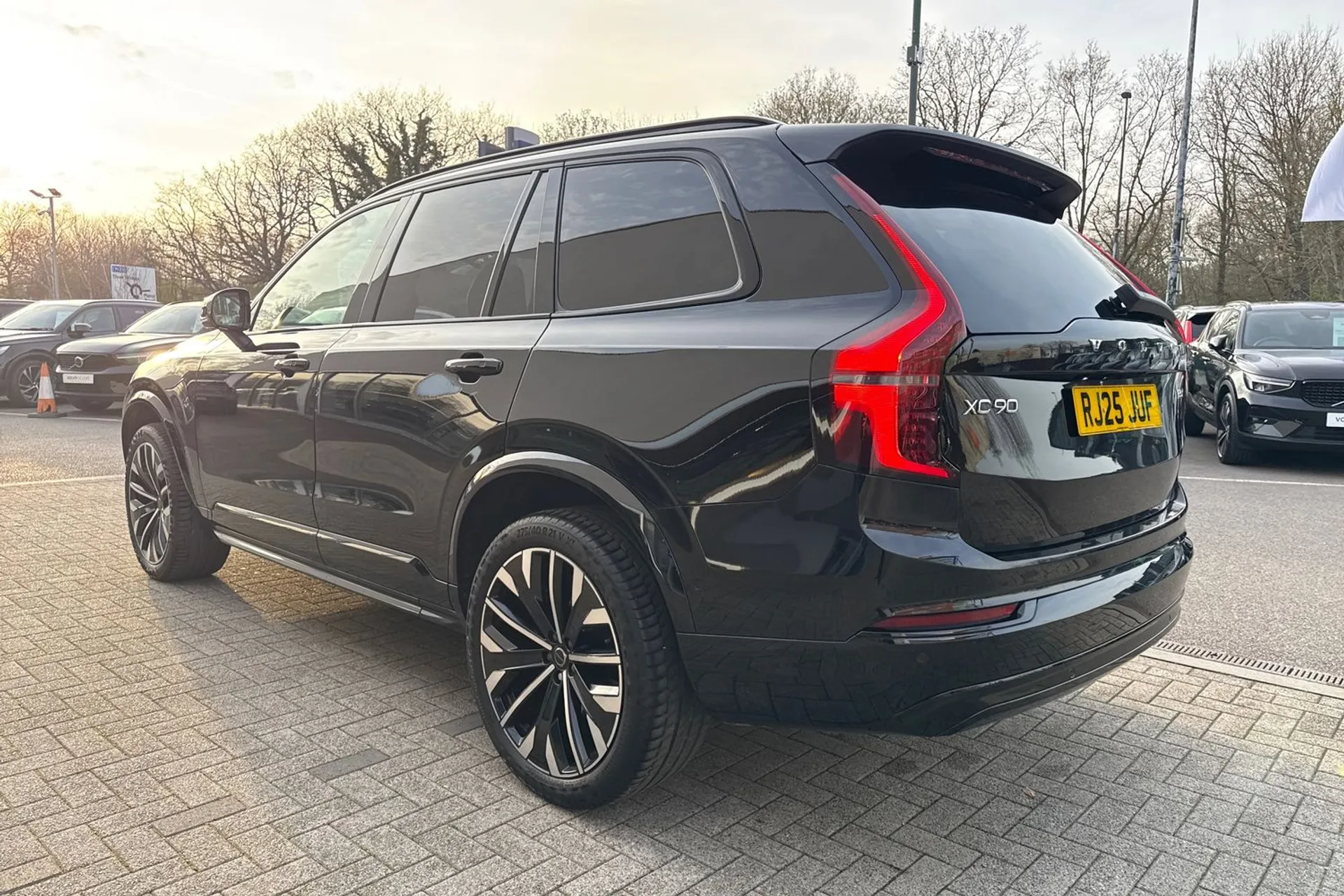 Volvo XC90 thumbnail image number 11