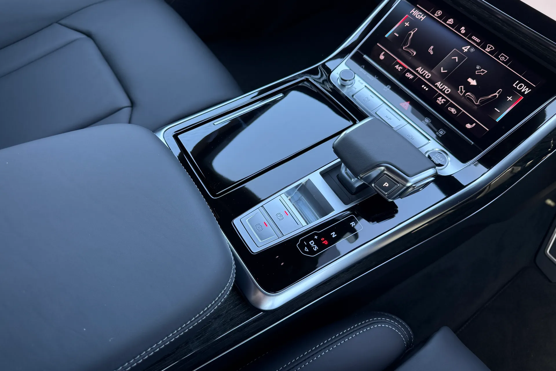 Audi Q8 thumbnail image number 42