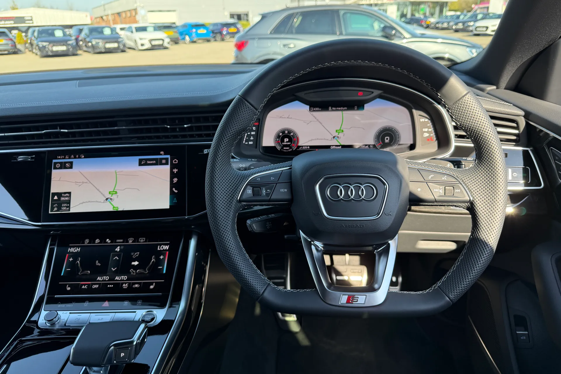 Audi Q8 thumbnail image number 6