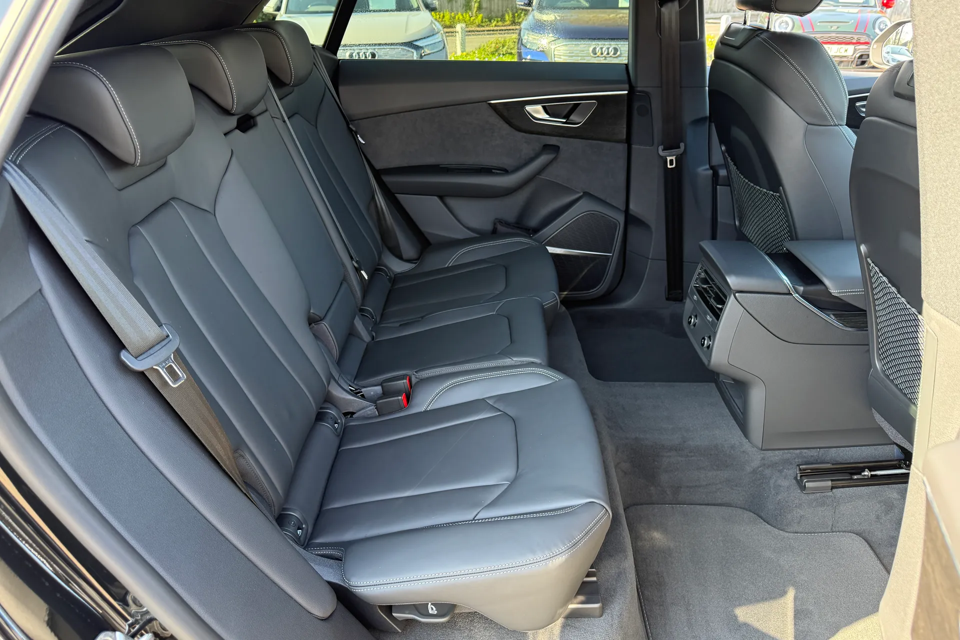 Audi Q8 thumbnail image number 47