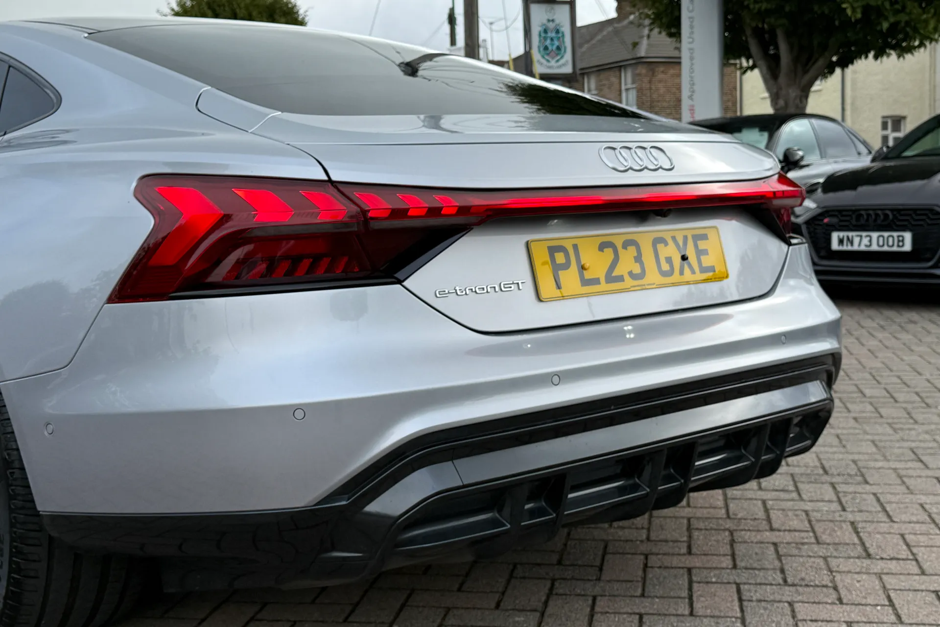 Audi e-tron GT thumbnail image number 53