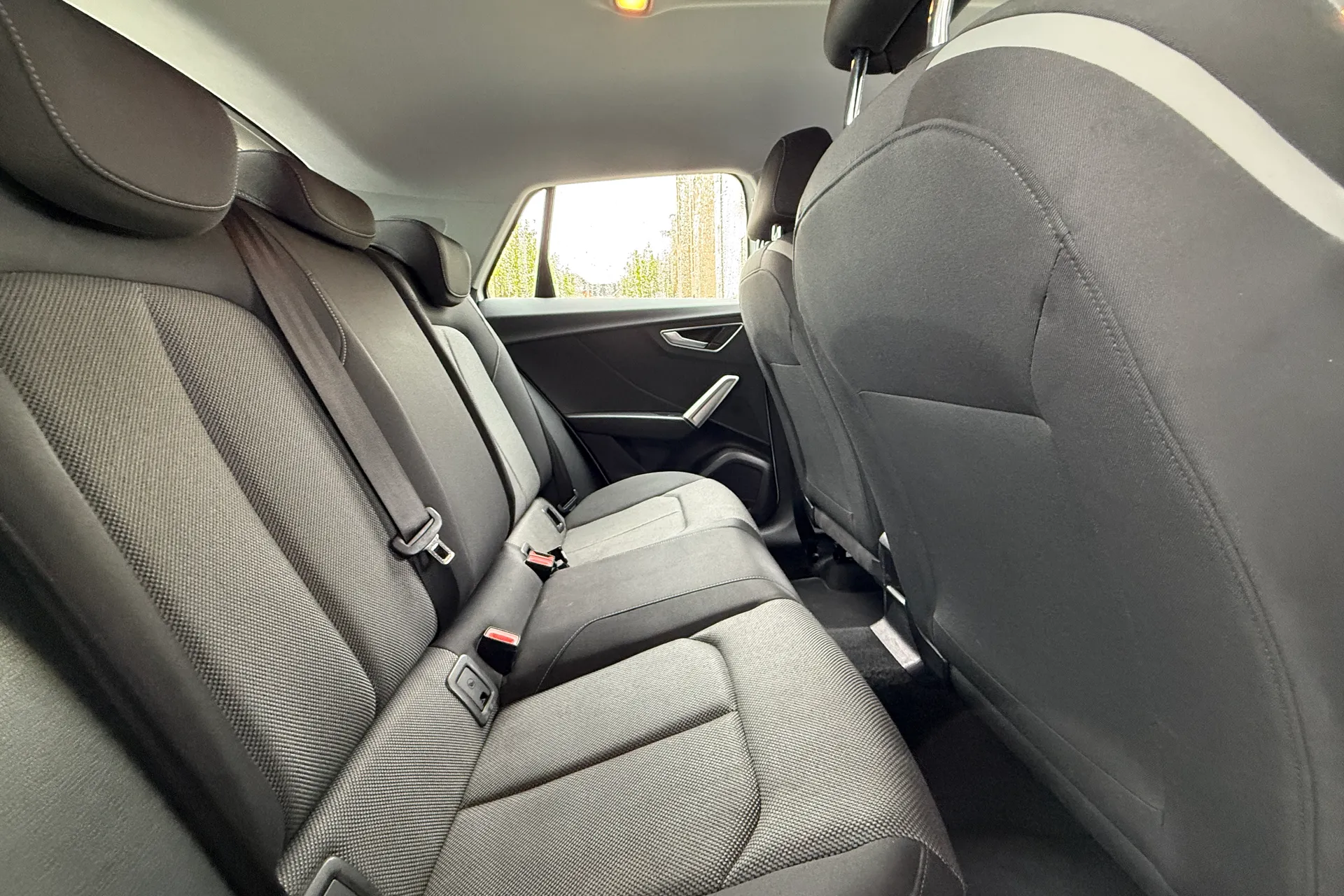 Audi Q2 thumbnail image number 36