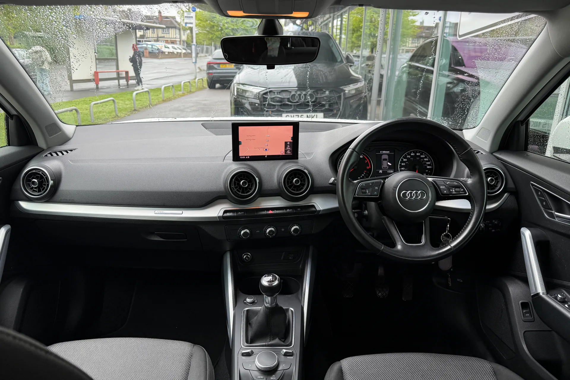 Audi Q2 thumbnail image number 3