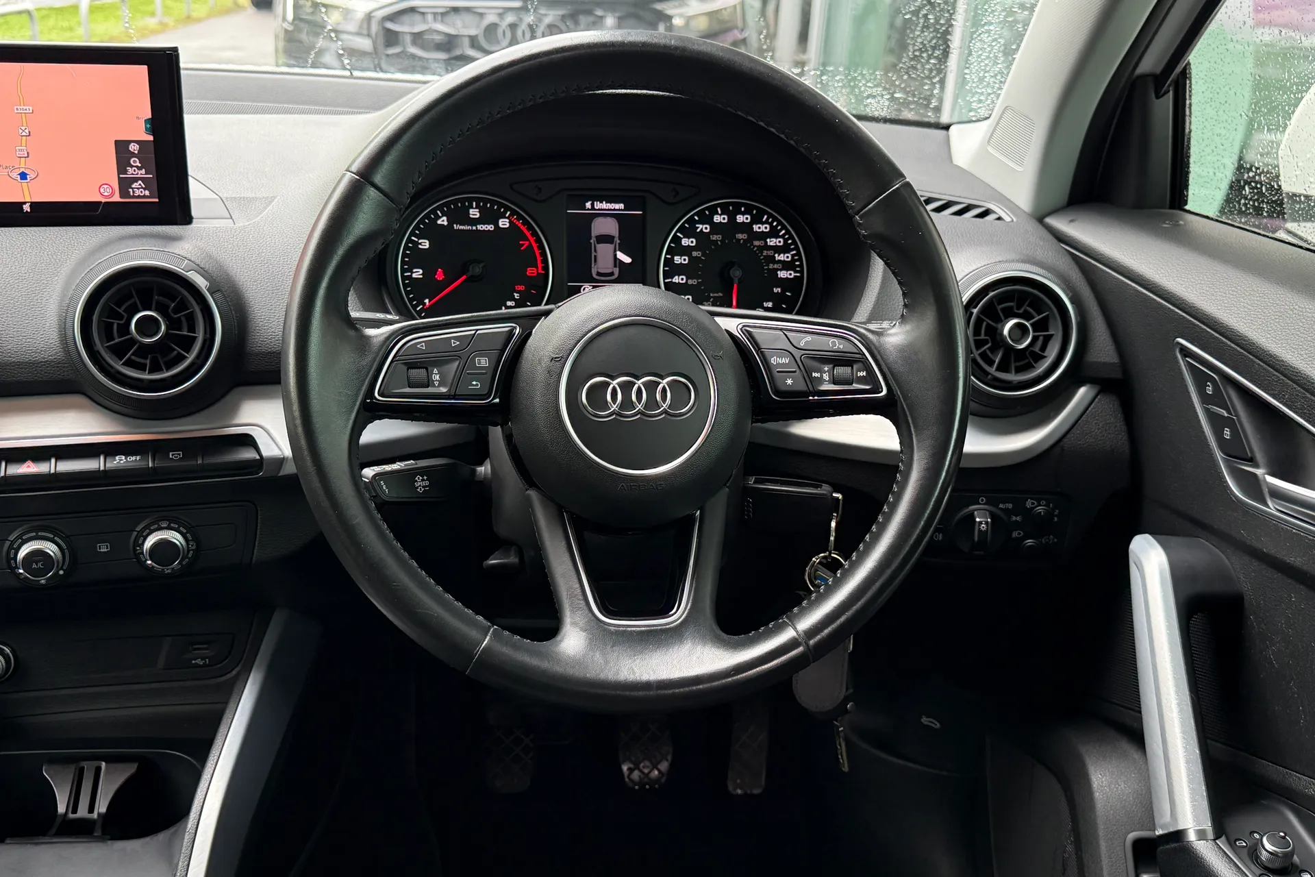 Audi Q2 thumbnail image number 39