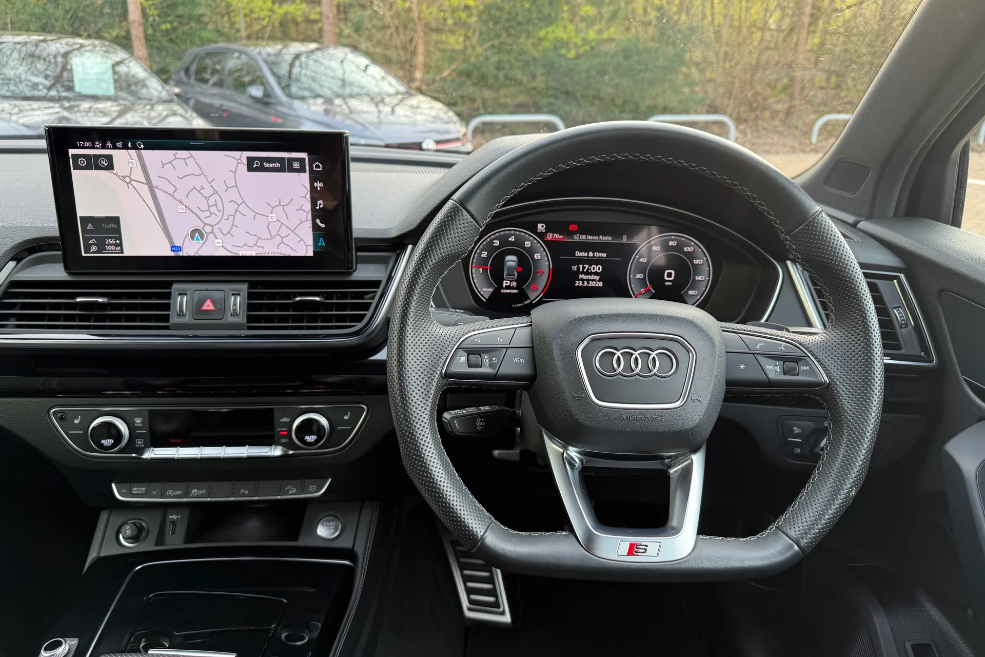 Audi Q5 thumbnail image number 36