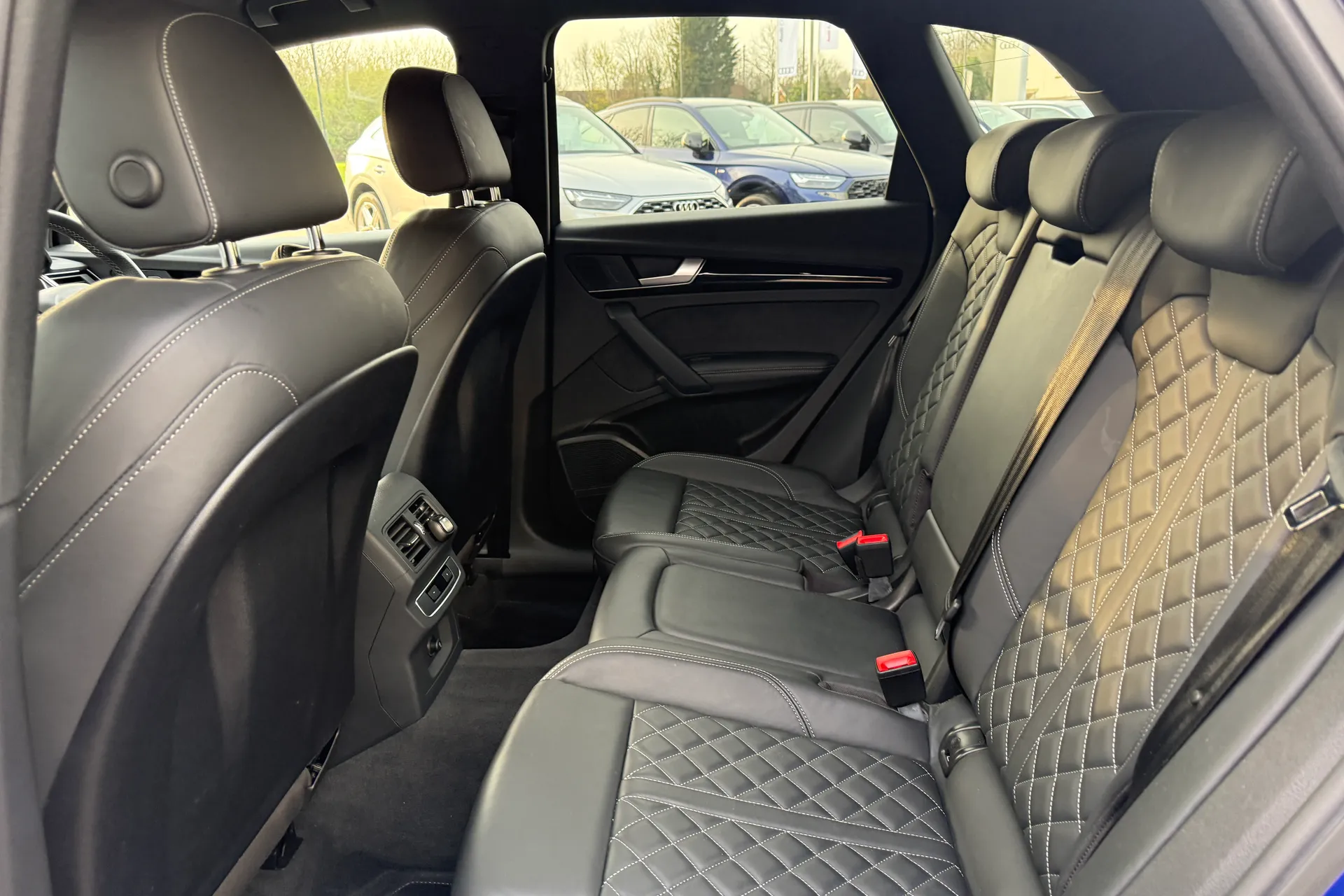 Audi Q5 thumbnail image number 48