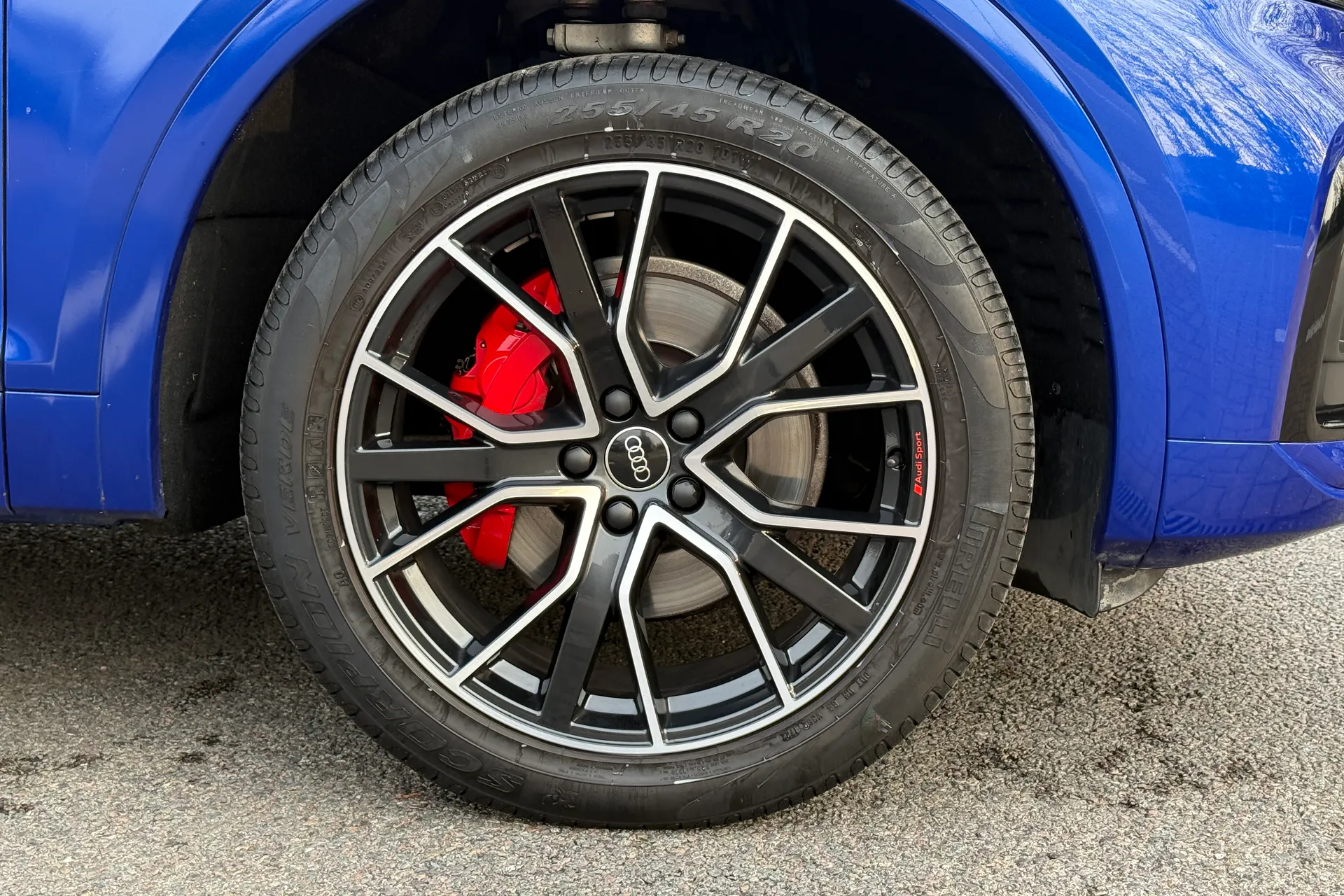 Audi Q5 thumbnail image number 28