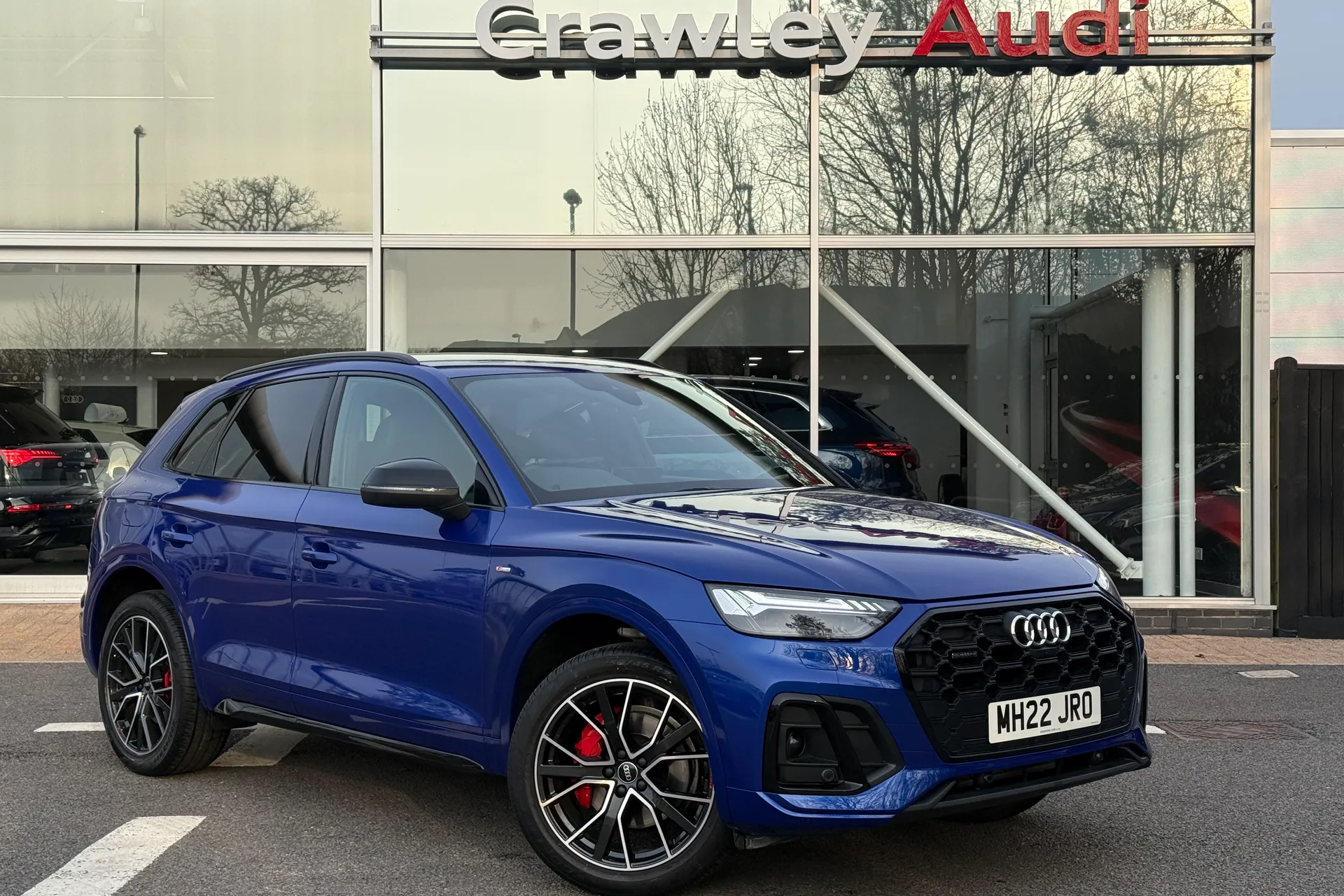 Audi Q5 focused image