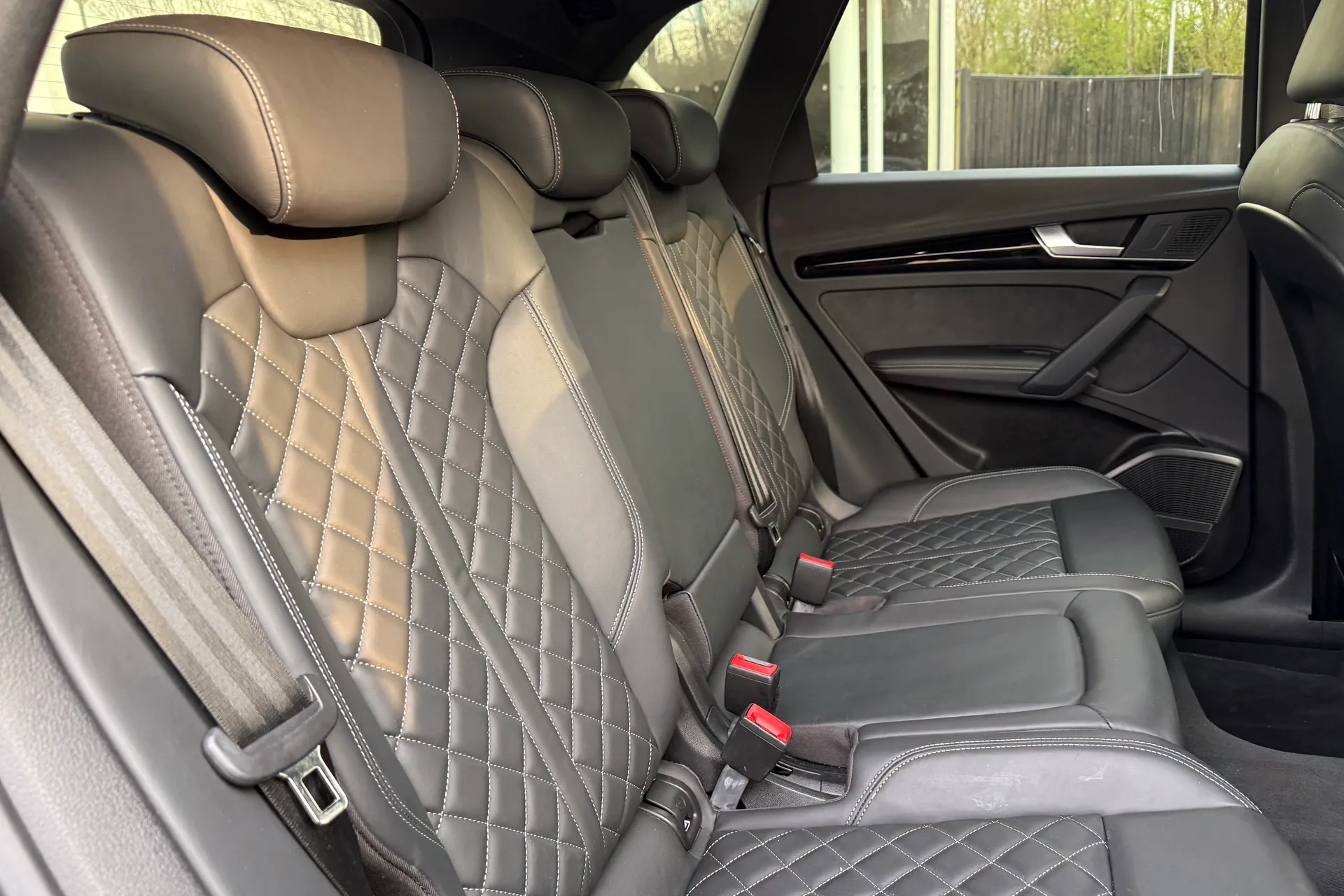 Audi Q5 thumbnail image number 30