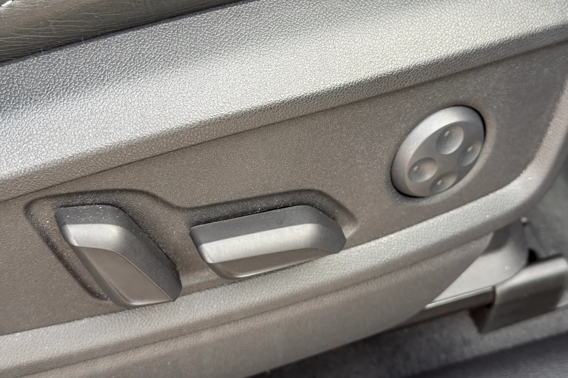 Audi Q5 thumbnail image number 27
