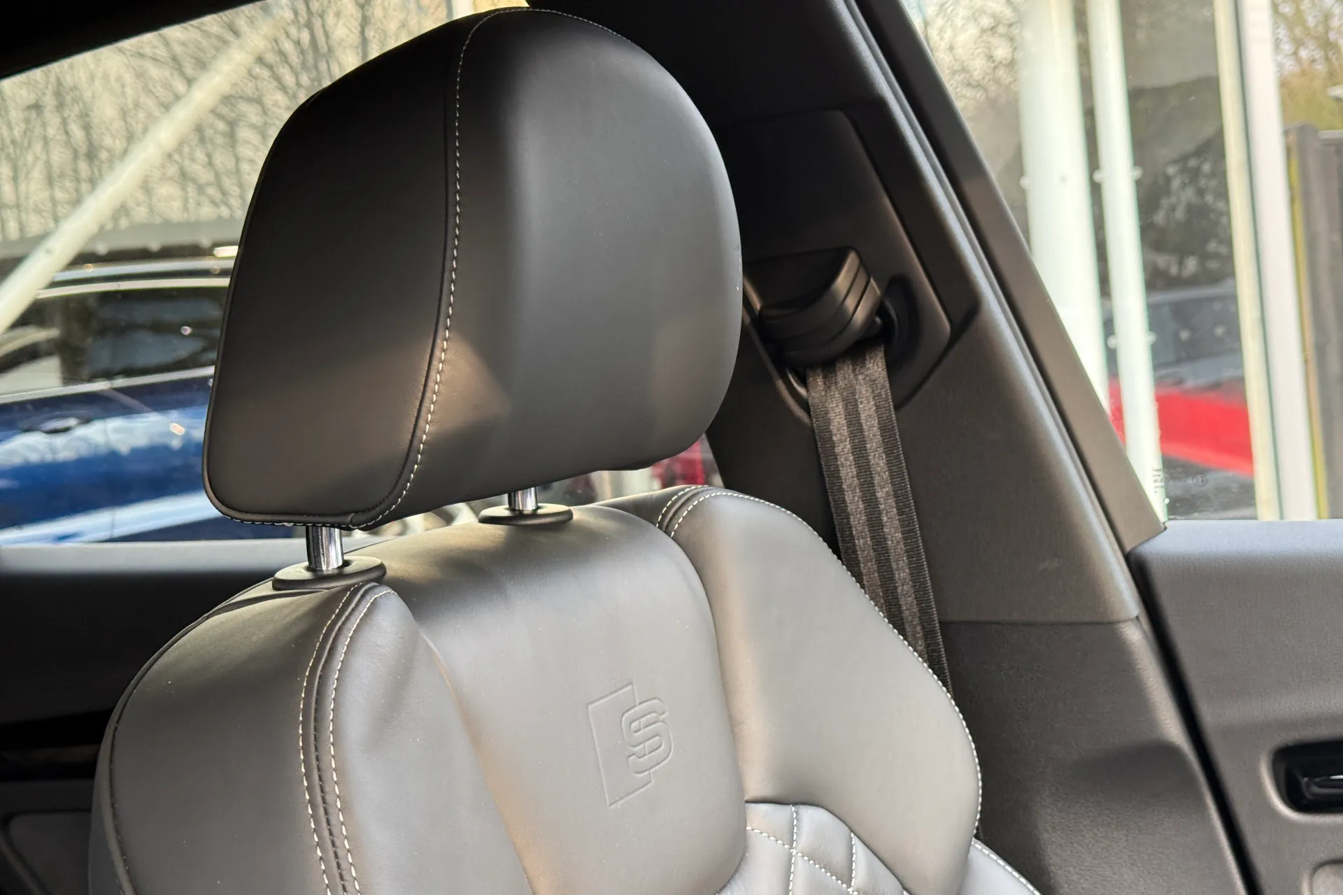 Audi Q5 thumbnail image number 20