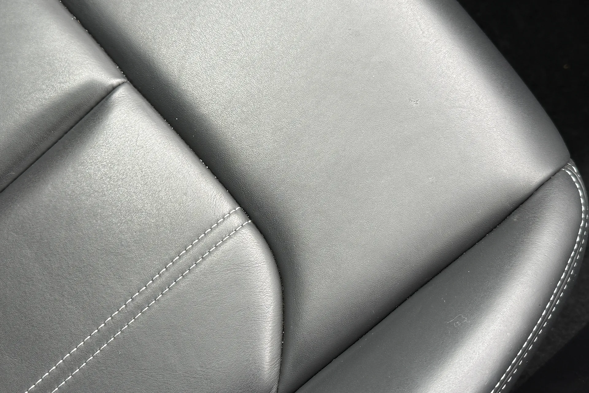 Audi Q2 thumbnail image number 23