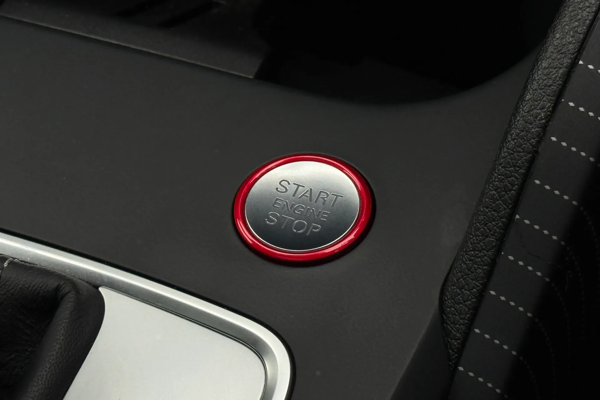 Audi Q2 thumbnail image number 13