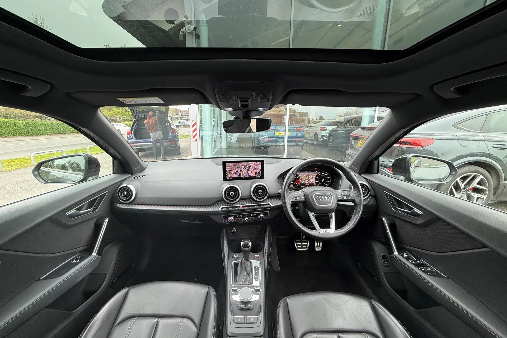 Audi Q2 thumbnail image number 3