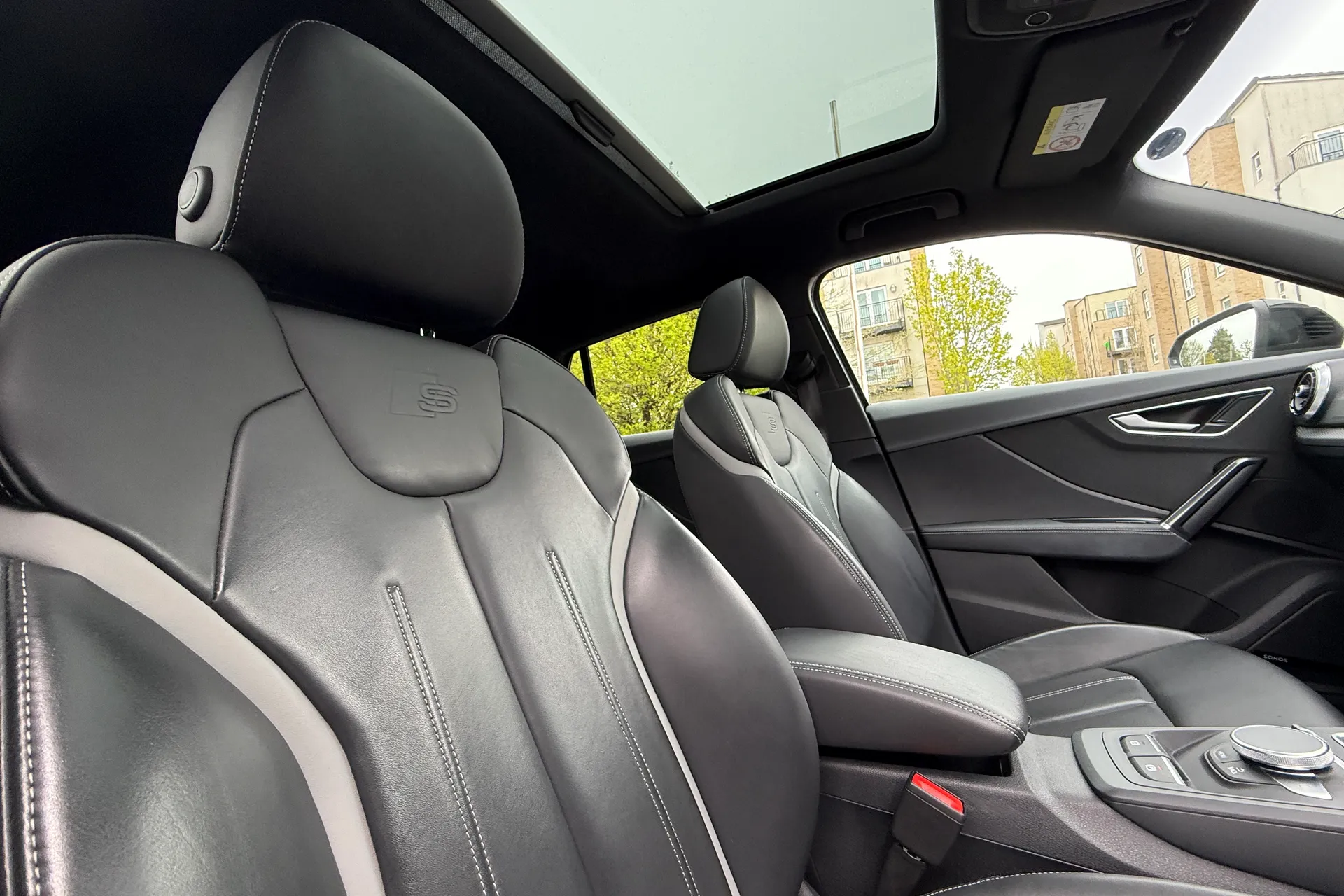 Audi Q2 thumbnail image number 35