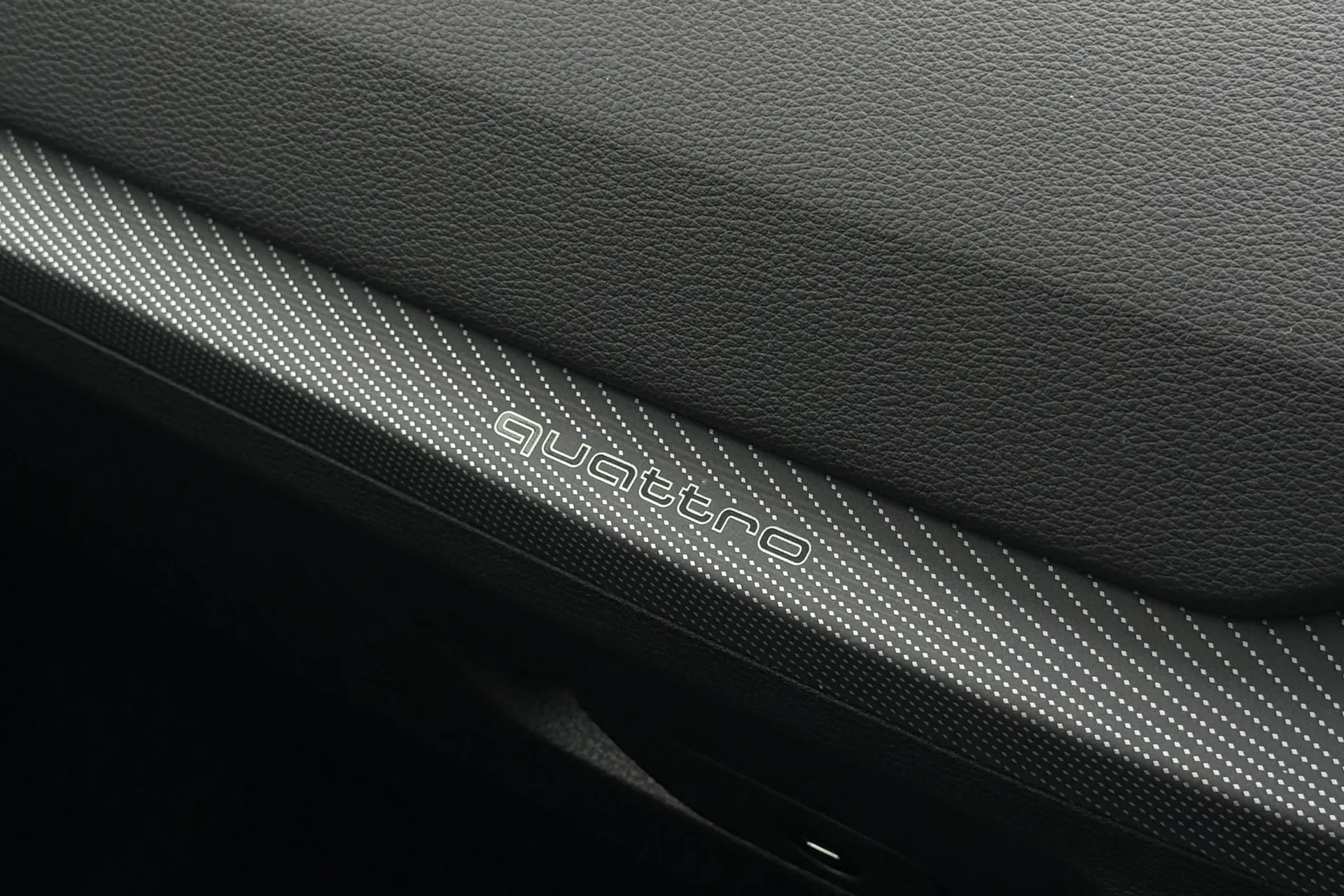 Audi Q2 thumbnail image number 33