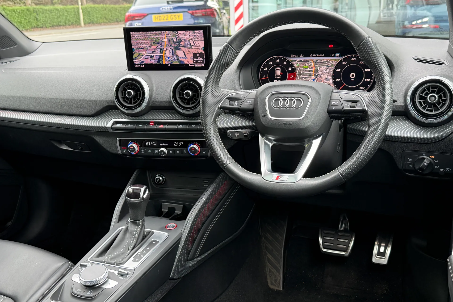 Audi Q2 thumbnail image number 40