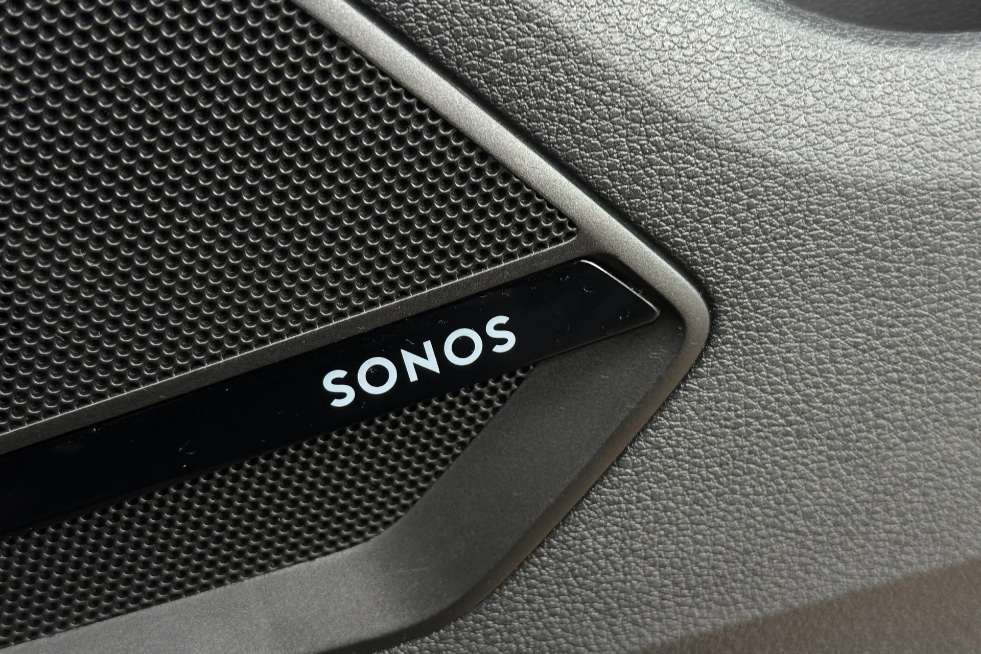 Audi Q2 thumbnail image number 7