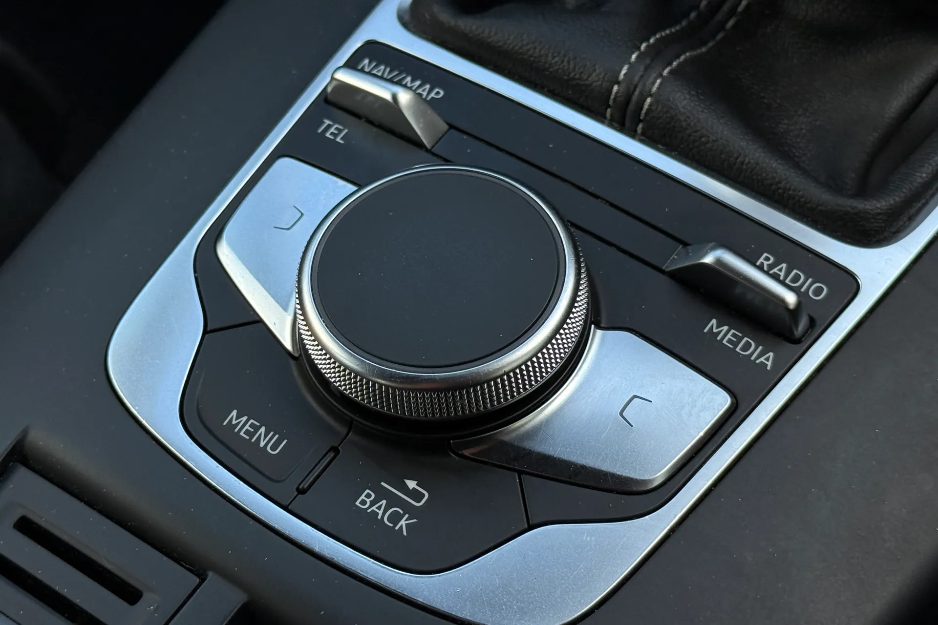Audi A3 thumbnail image number 17
