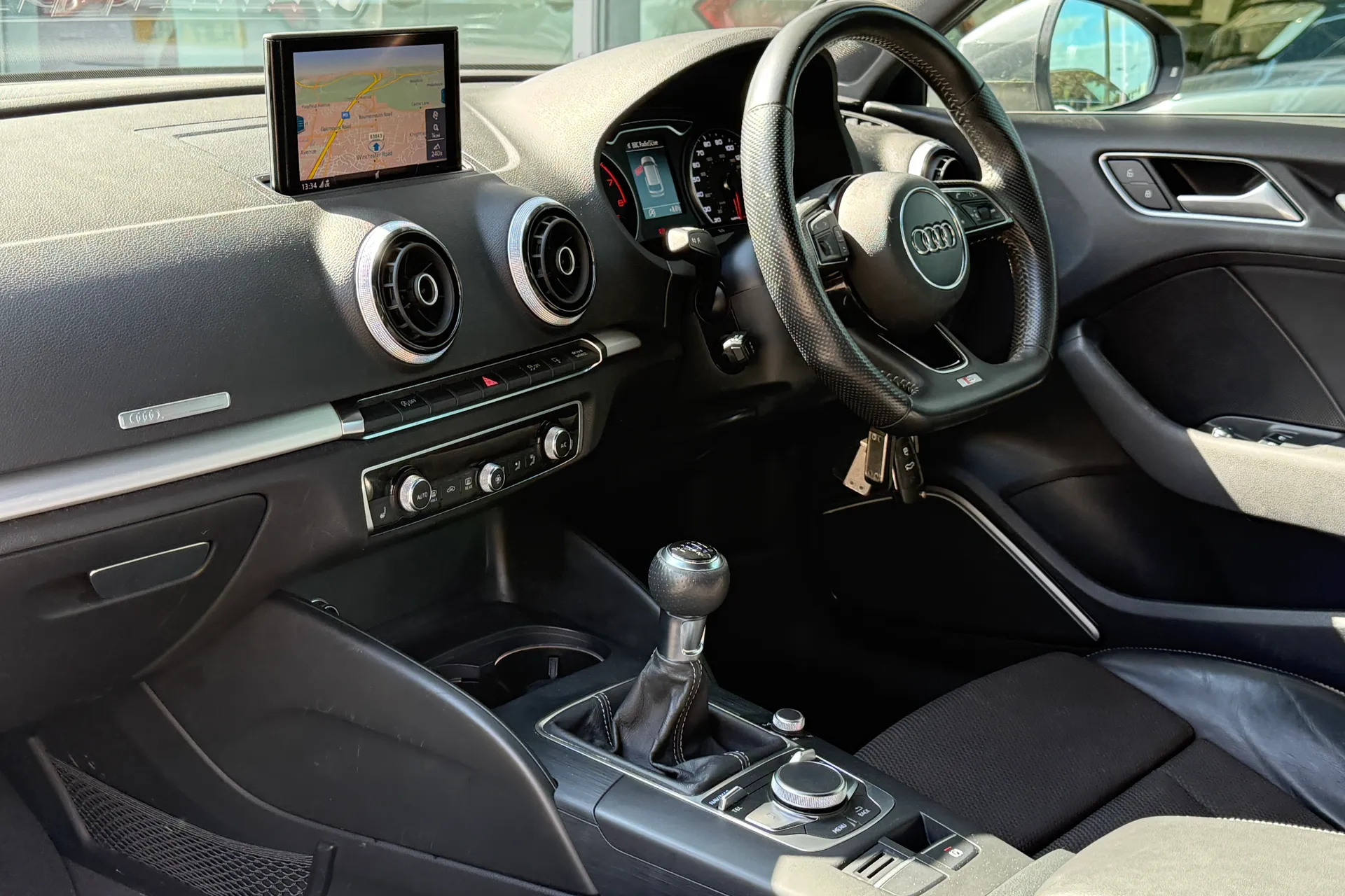 Audi A3 thumbnail image number 44