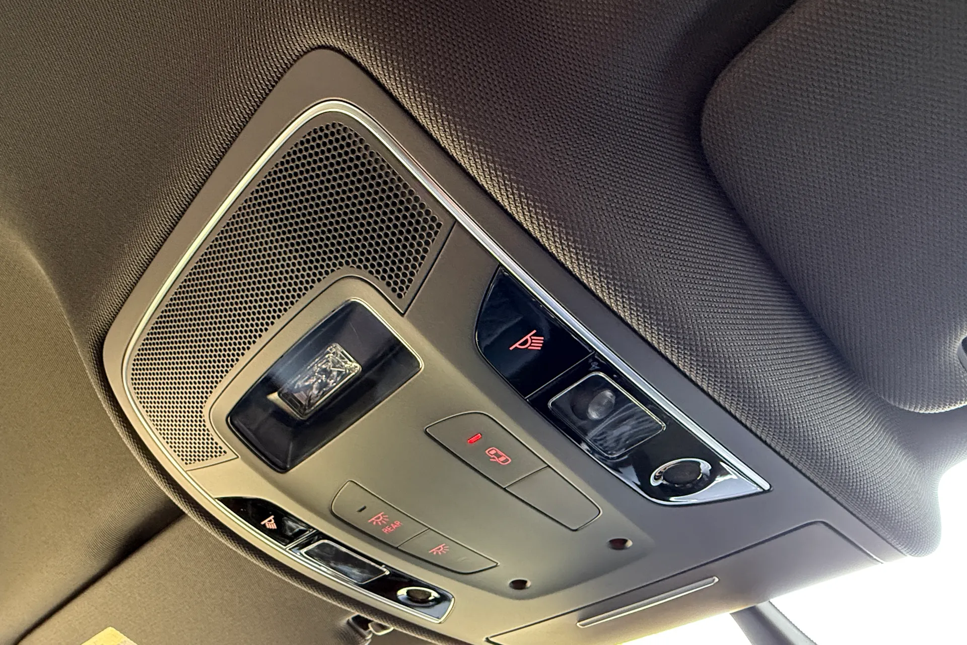 Audi A6 thumbnail image number 39