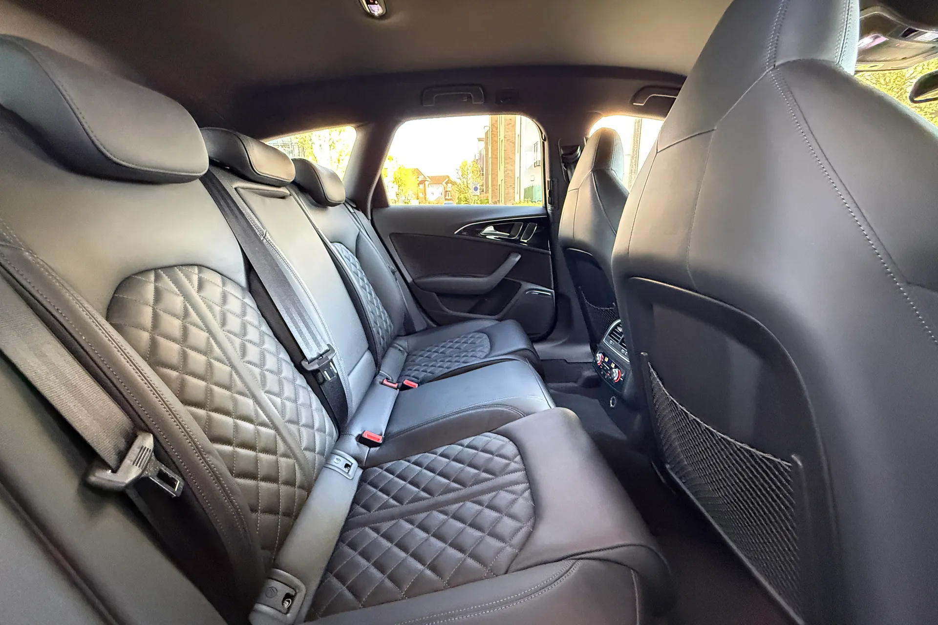 Audi A6 thumbnail image number 47