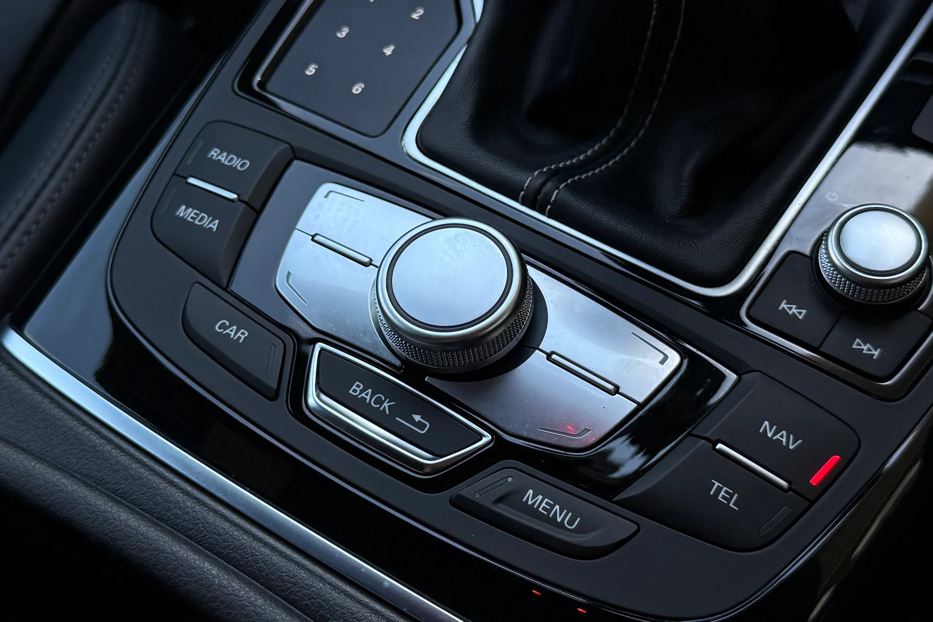 Audi A6 thumbnail image number 15