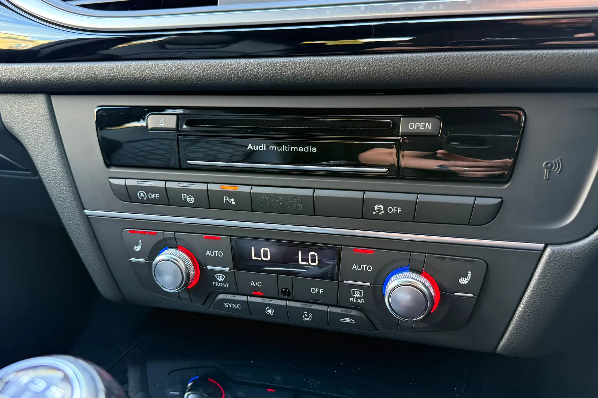 Audi A6 thumbnail image number 22