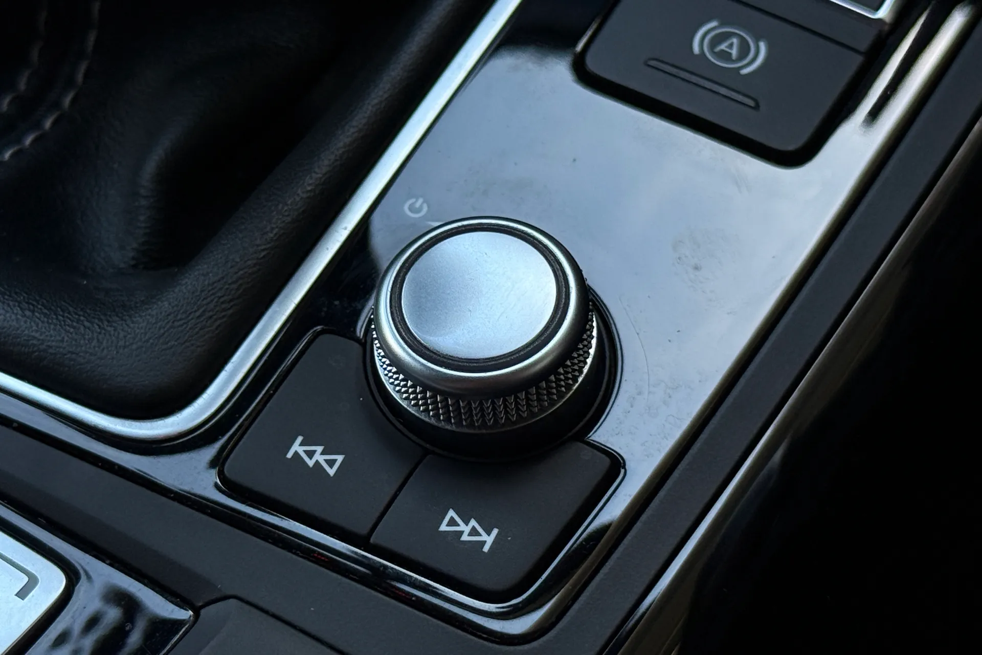 Audi A6 thumbnail image number 20