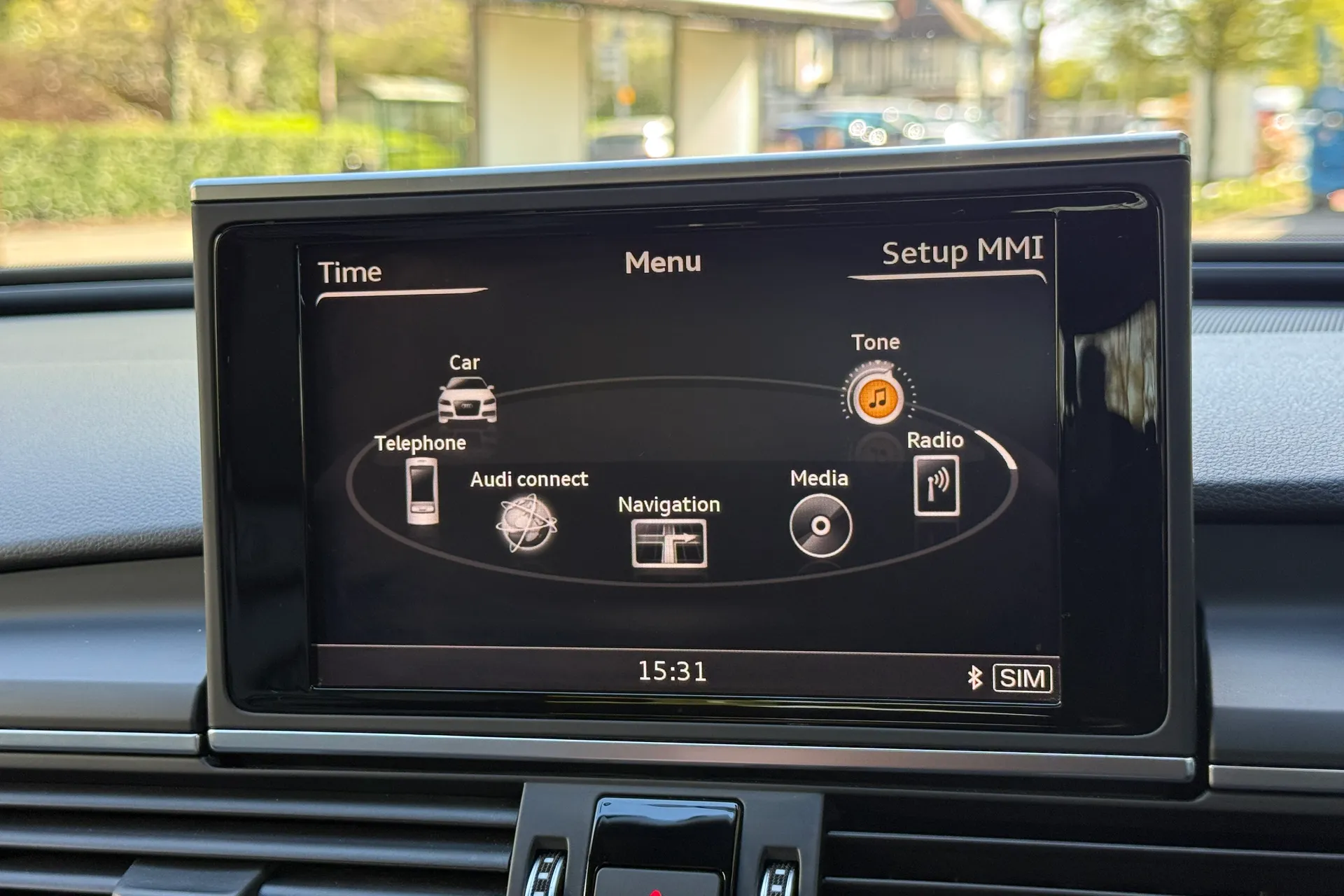 Audi A6 thumbnail image number 25