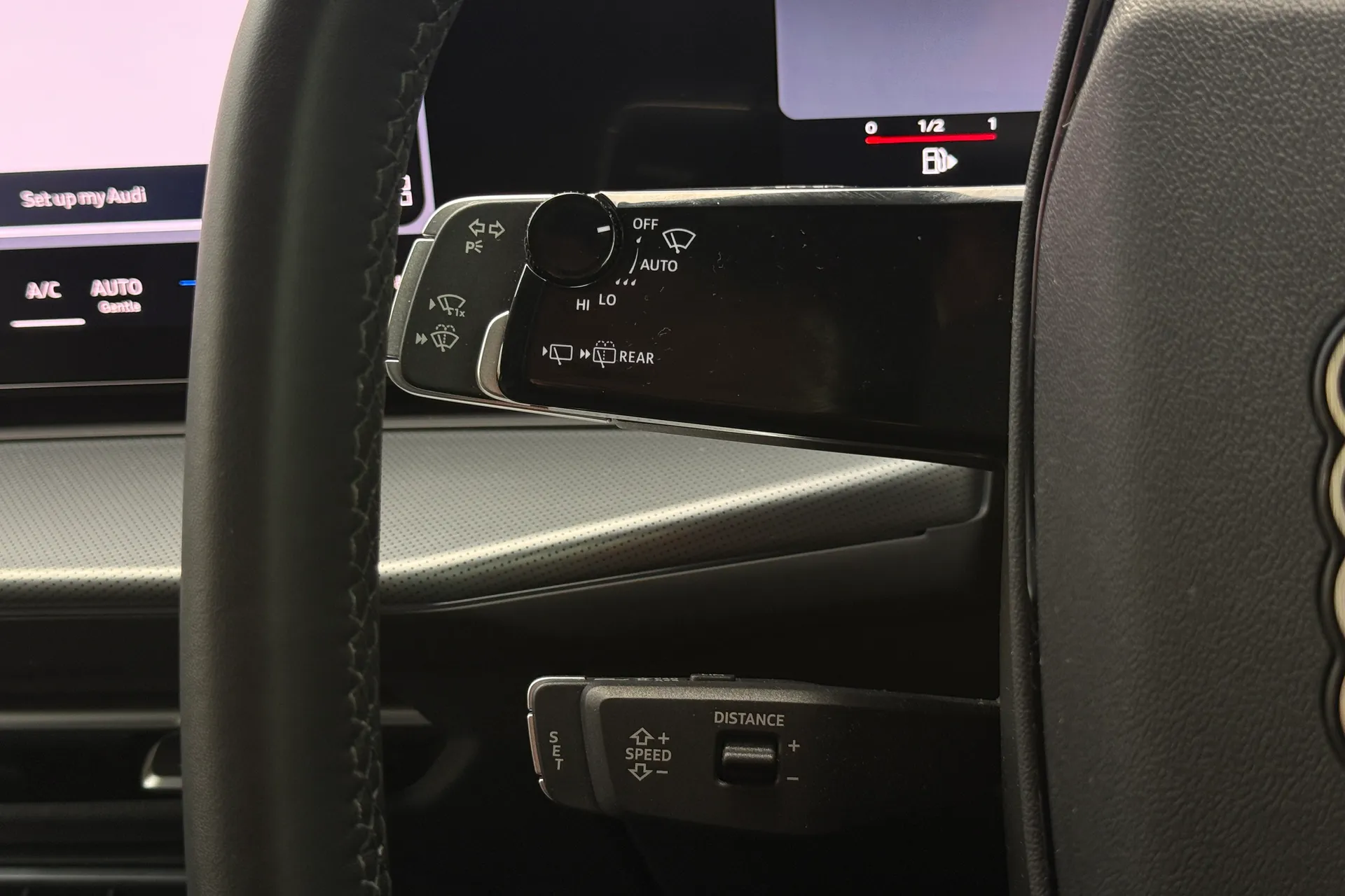 Audi Q3 thumbnail image number 13