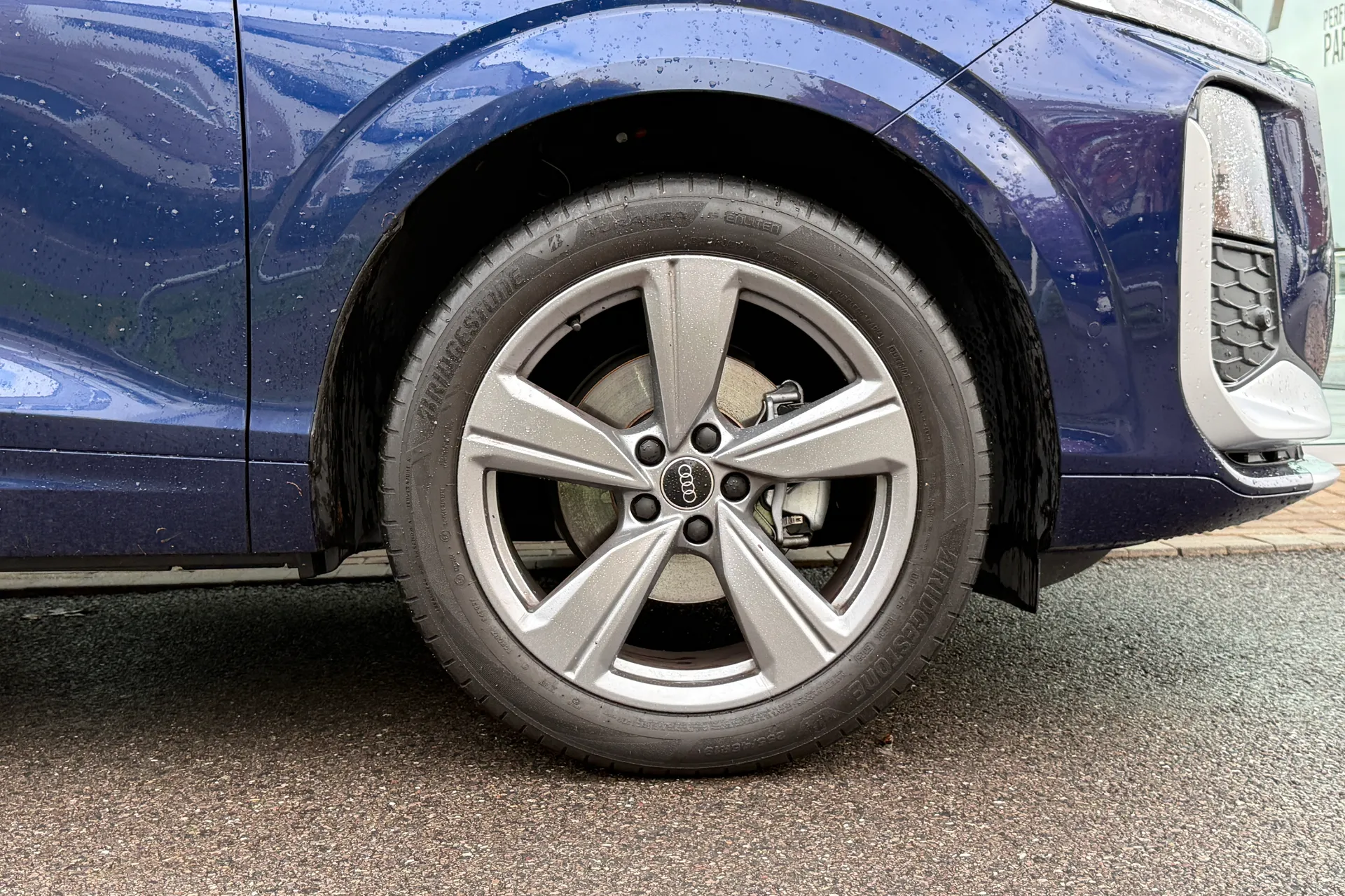 Audi Q3 thumbnail image number 50