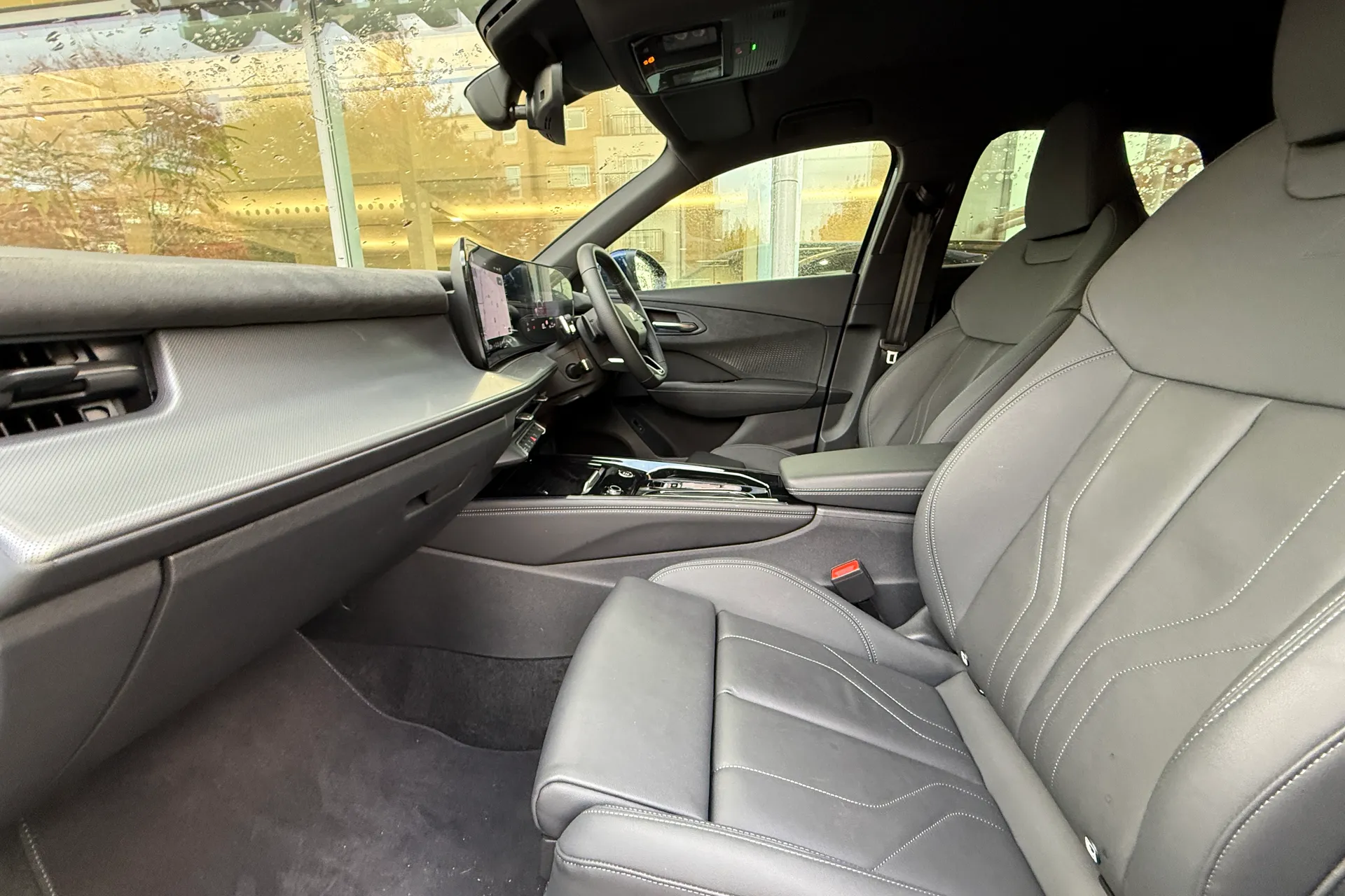 Audi Q3 thumbnail image number 43