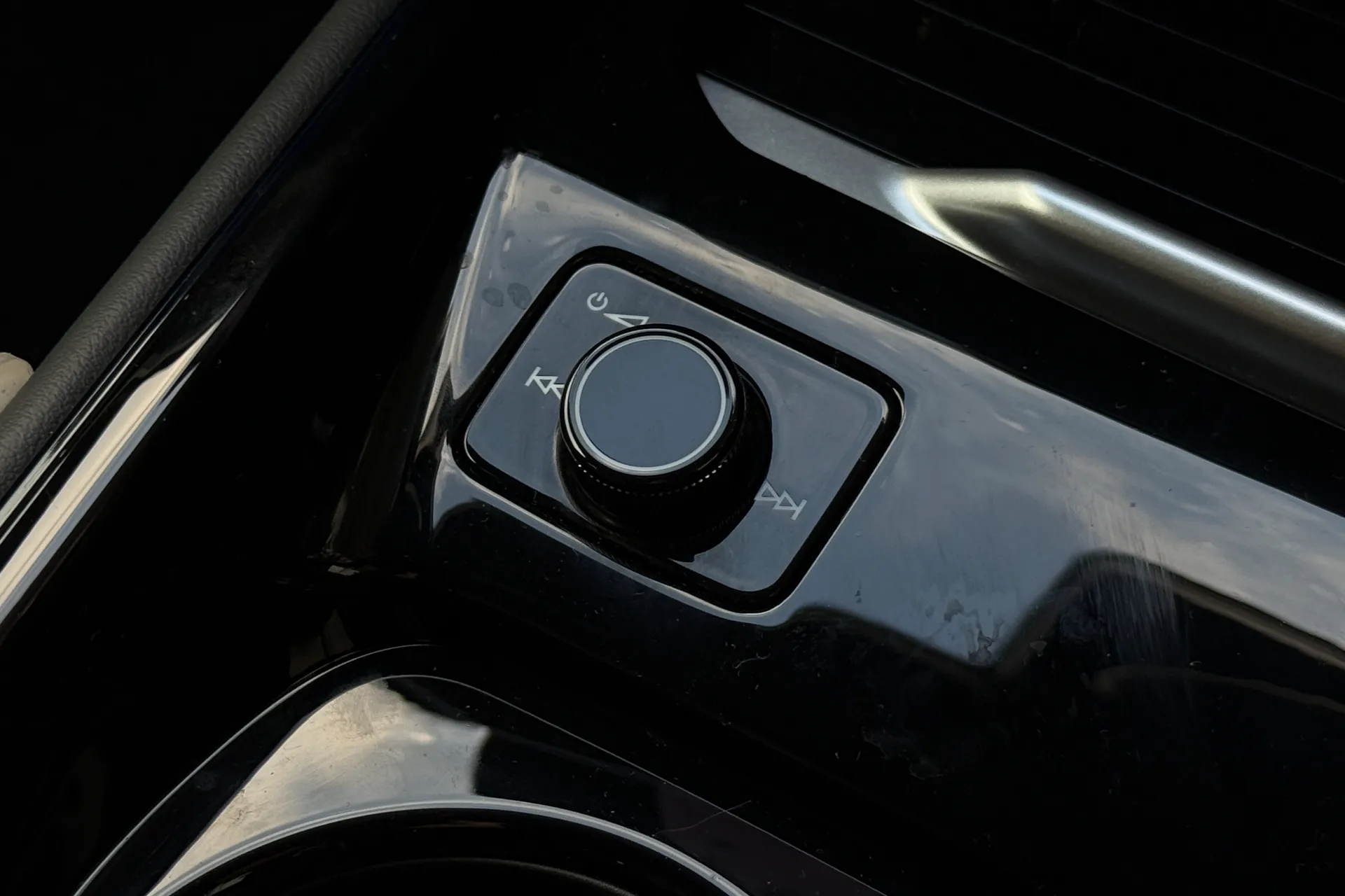 Audi Q3 thumbnail image number 17