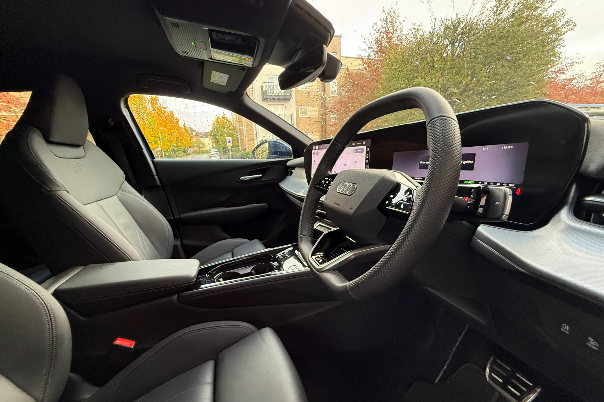 Audi Q3 thumbnail image number 24