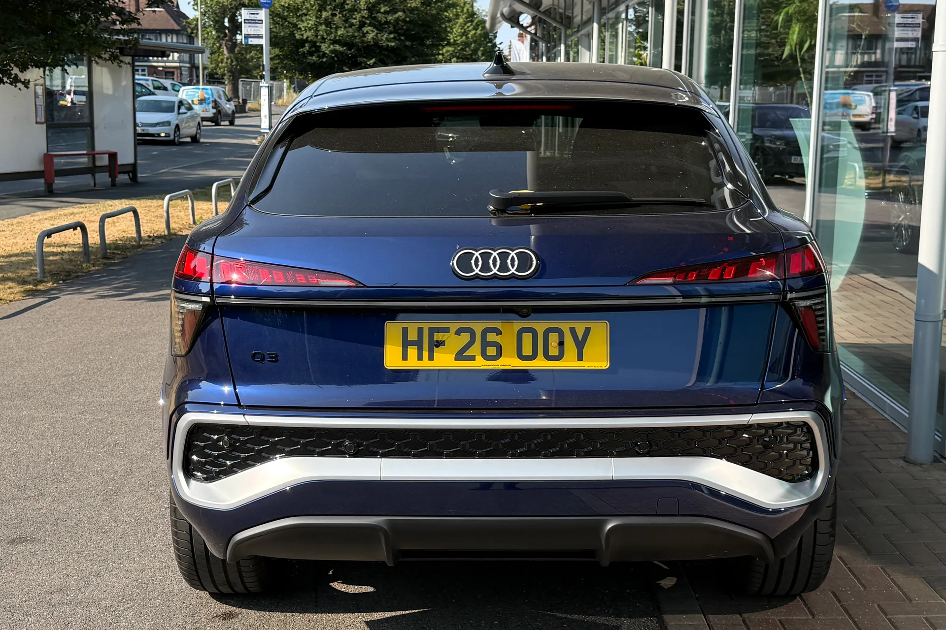 Audi Q3 thumbnail image number 43