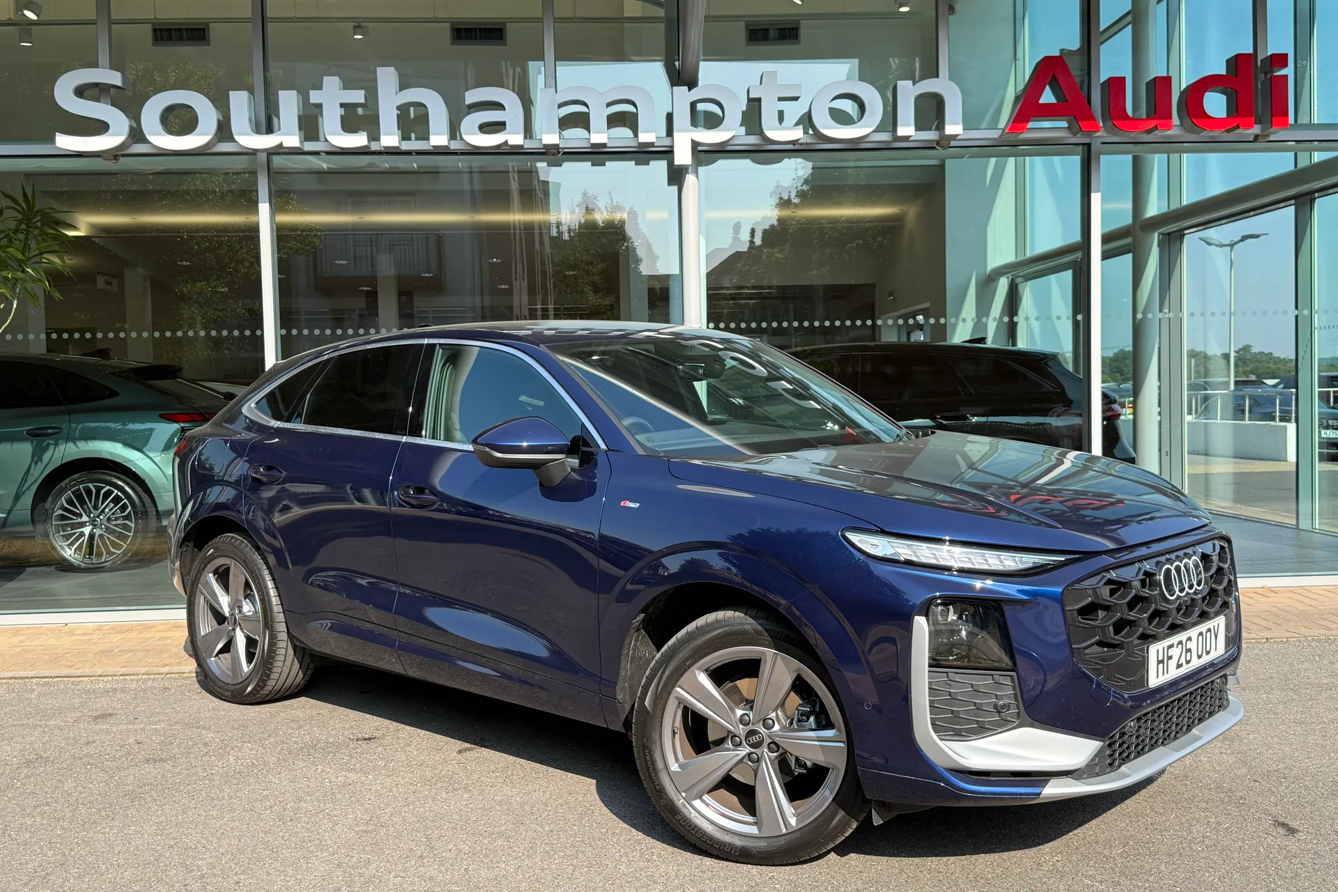 Audi Q3 thumbnail image number 55