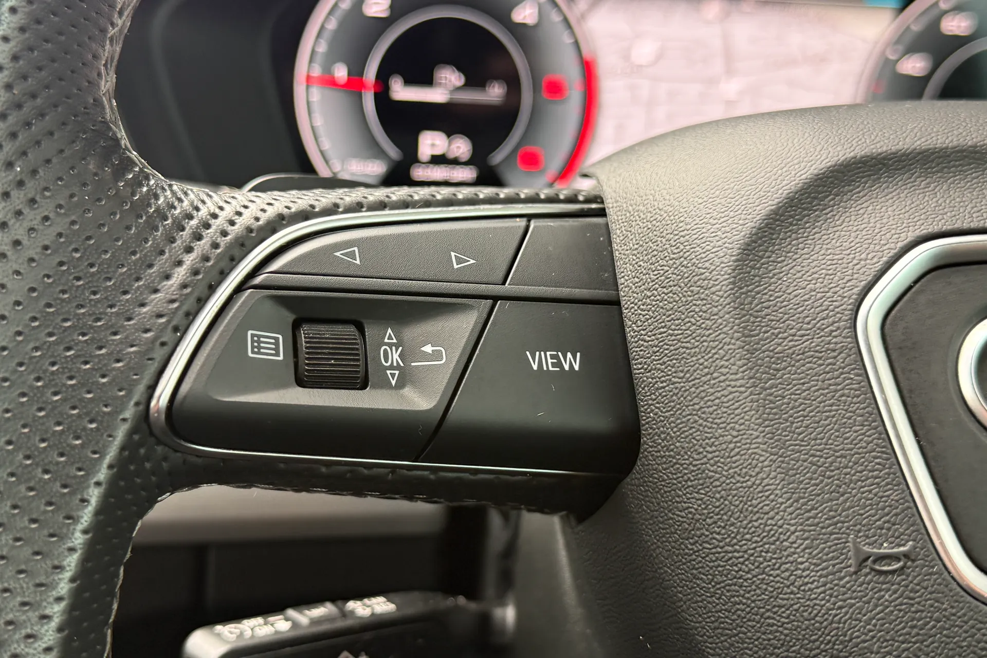 Audi Q5 thumbnail image number 12