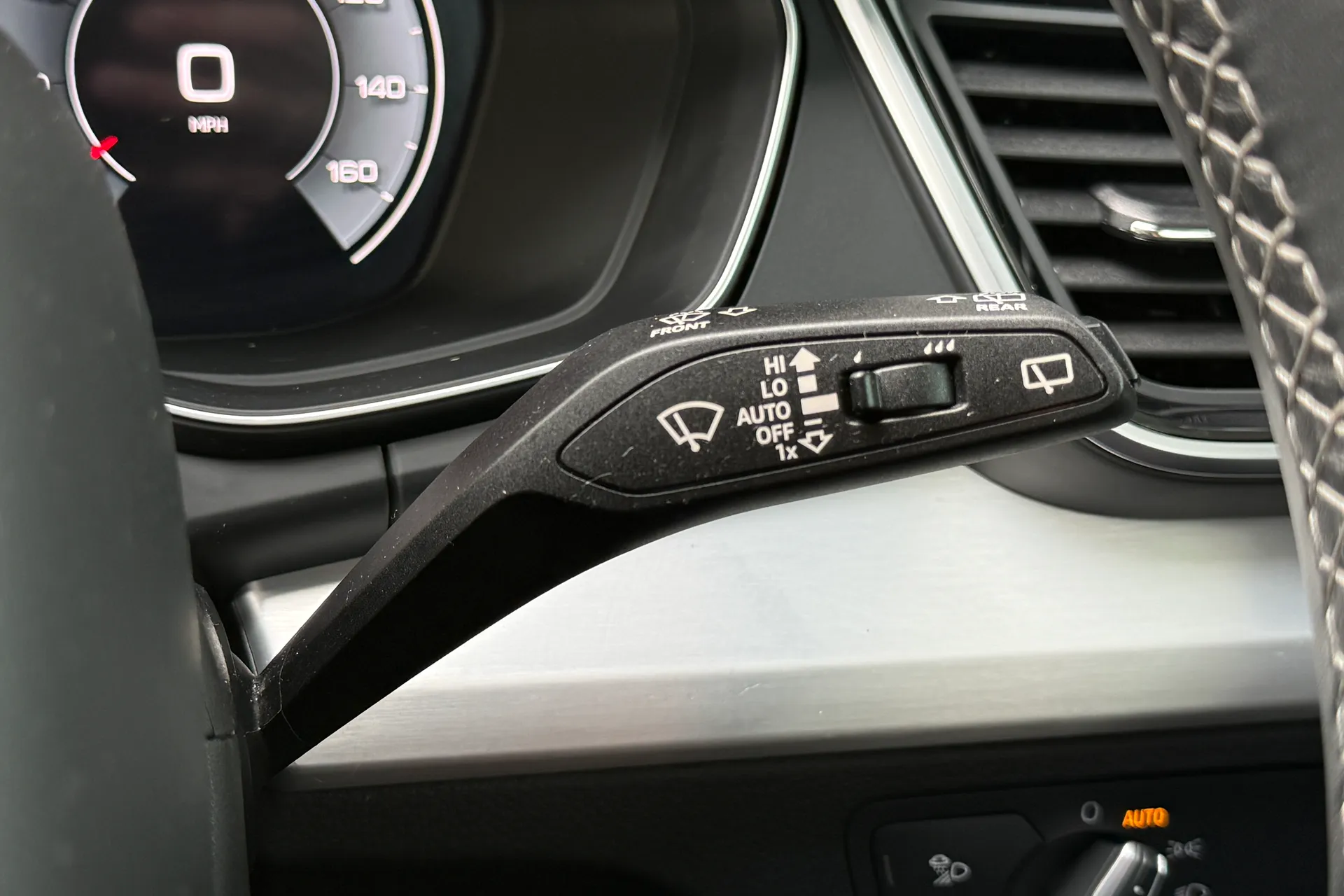 Audi Q5 thumbnail image number 16