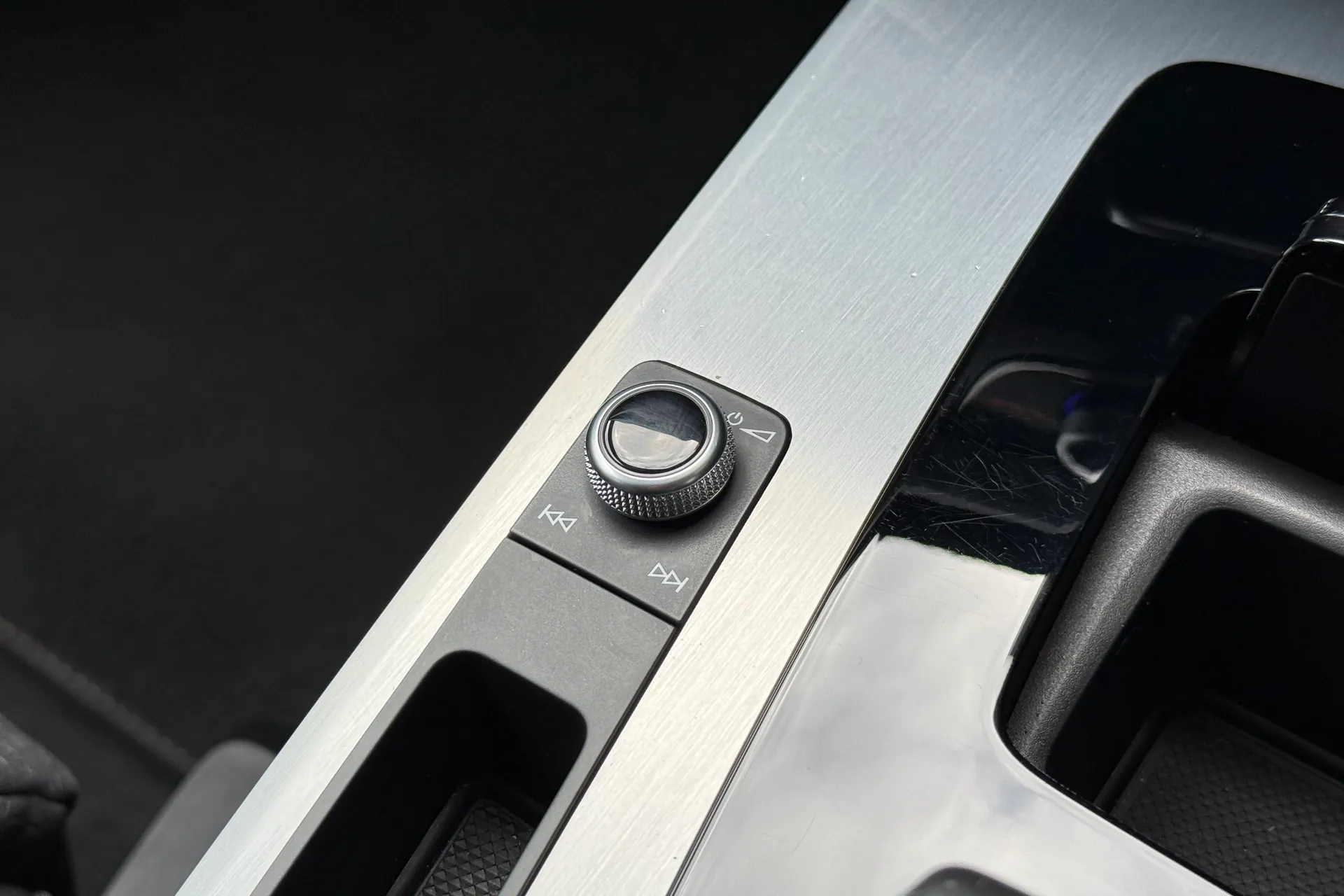 Audi Q5 thumbnail image number 28