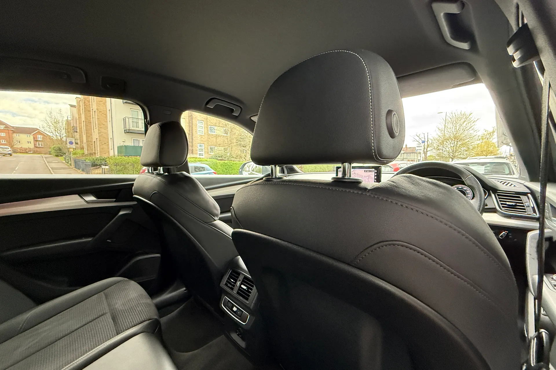 Audi Q5 thumbnail image number 42