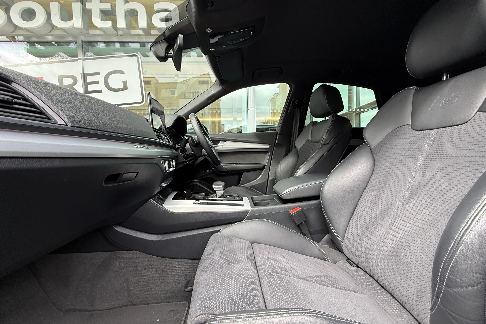 Audi Q5 thumbnail image number 56