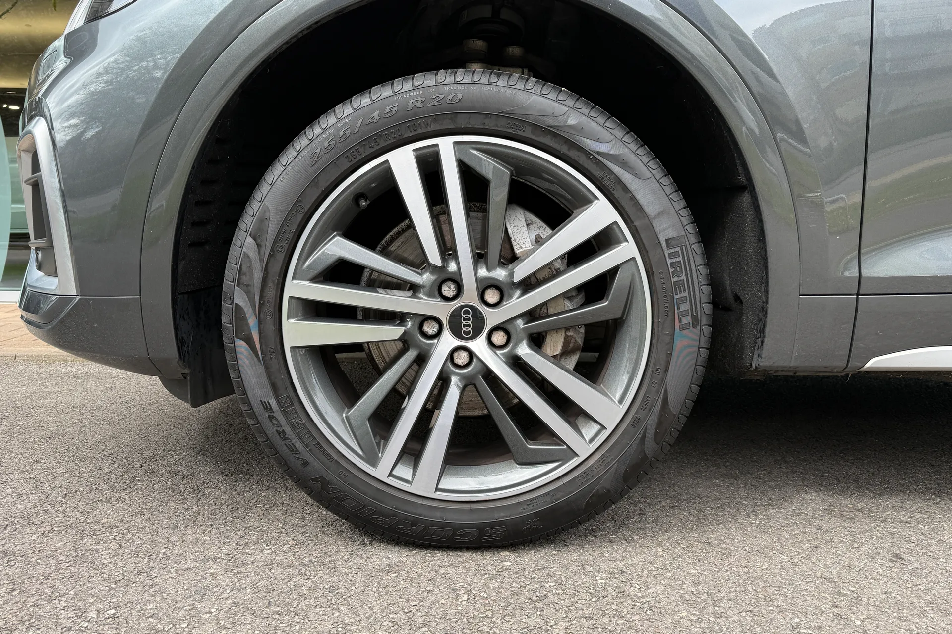 Audi Q5 thumbnail image number 10