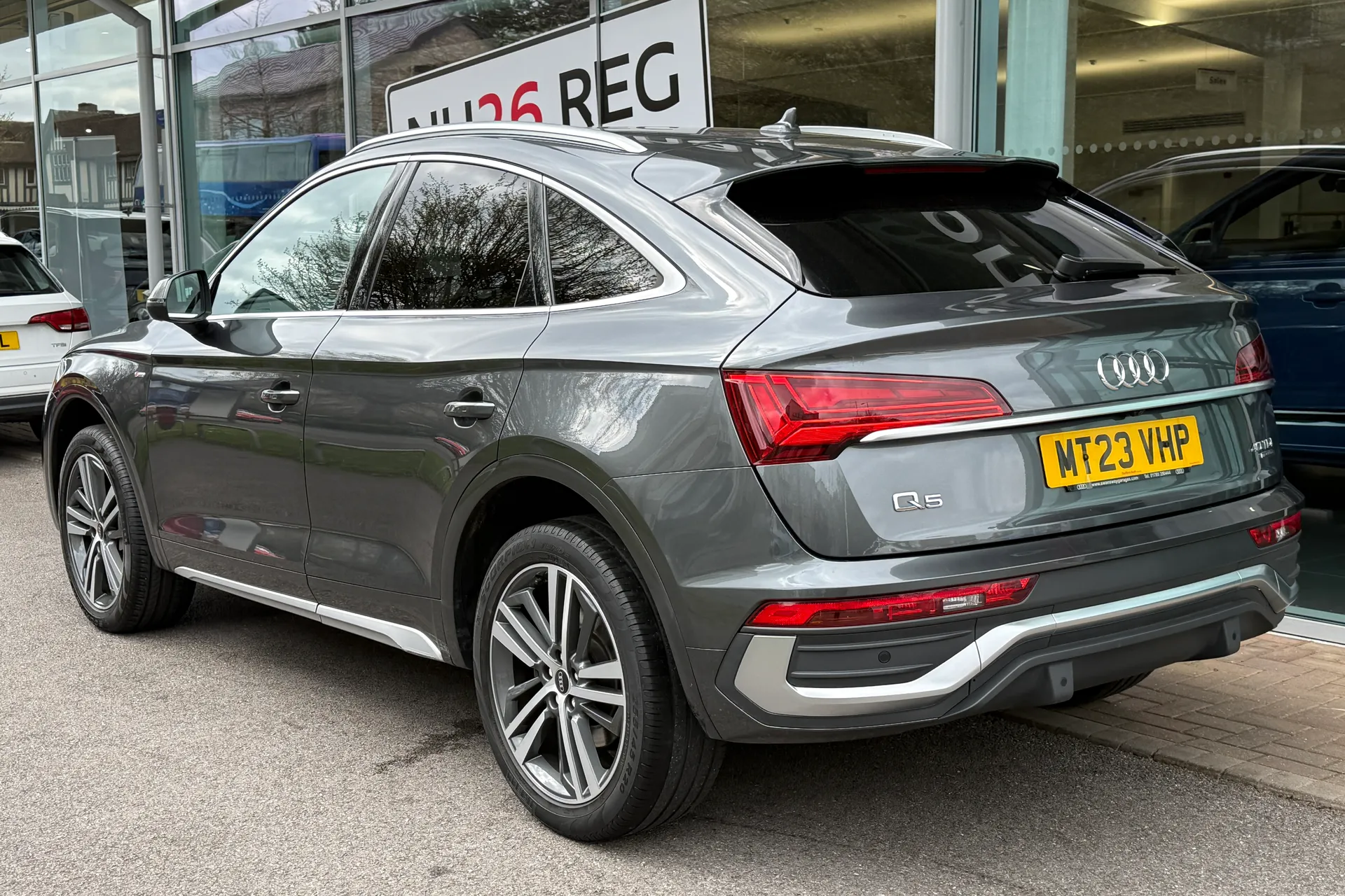 Audi Q5 thumbnail image number 9