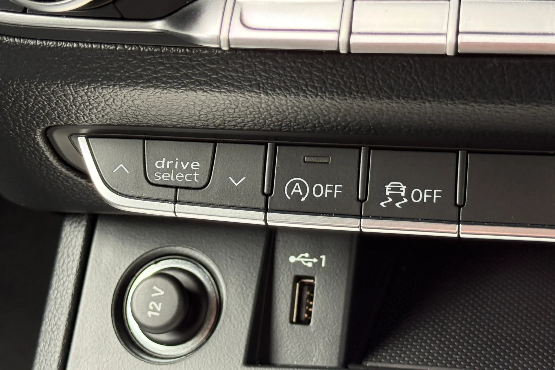 Audi Q5 thumbnail image number 22