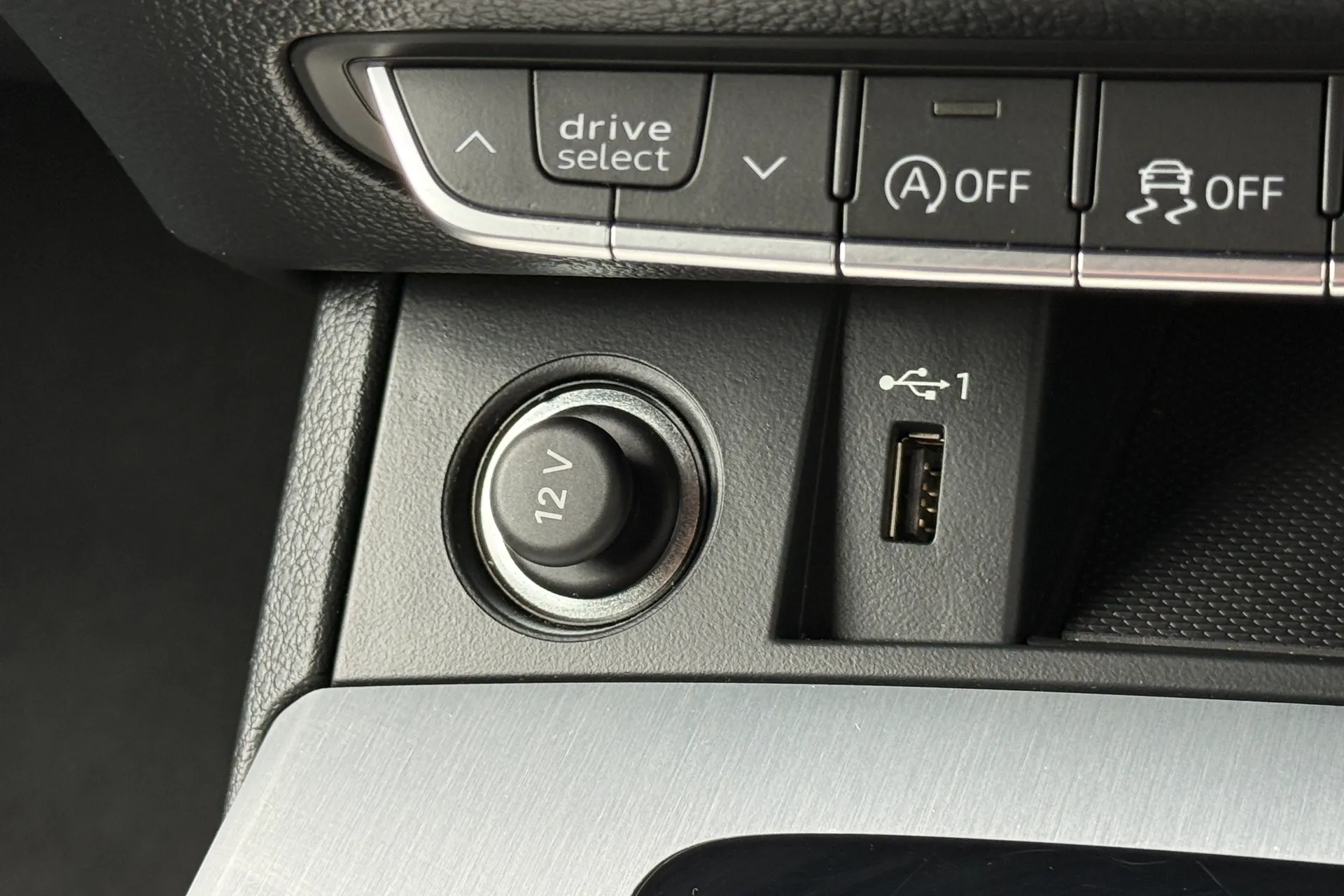 Audi Q5 thumbnail image number 23