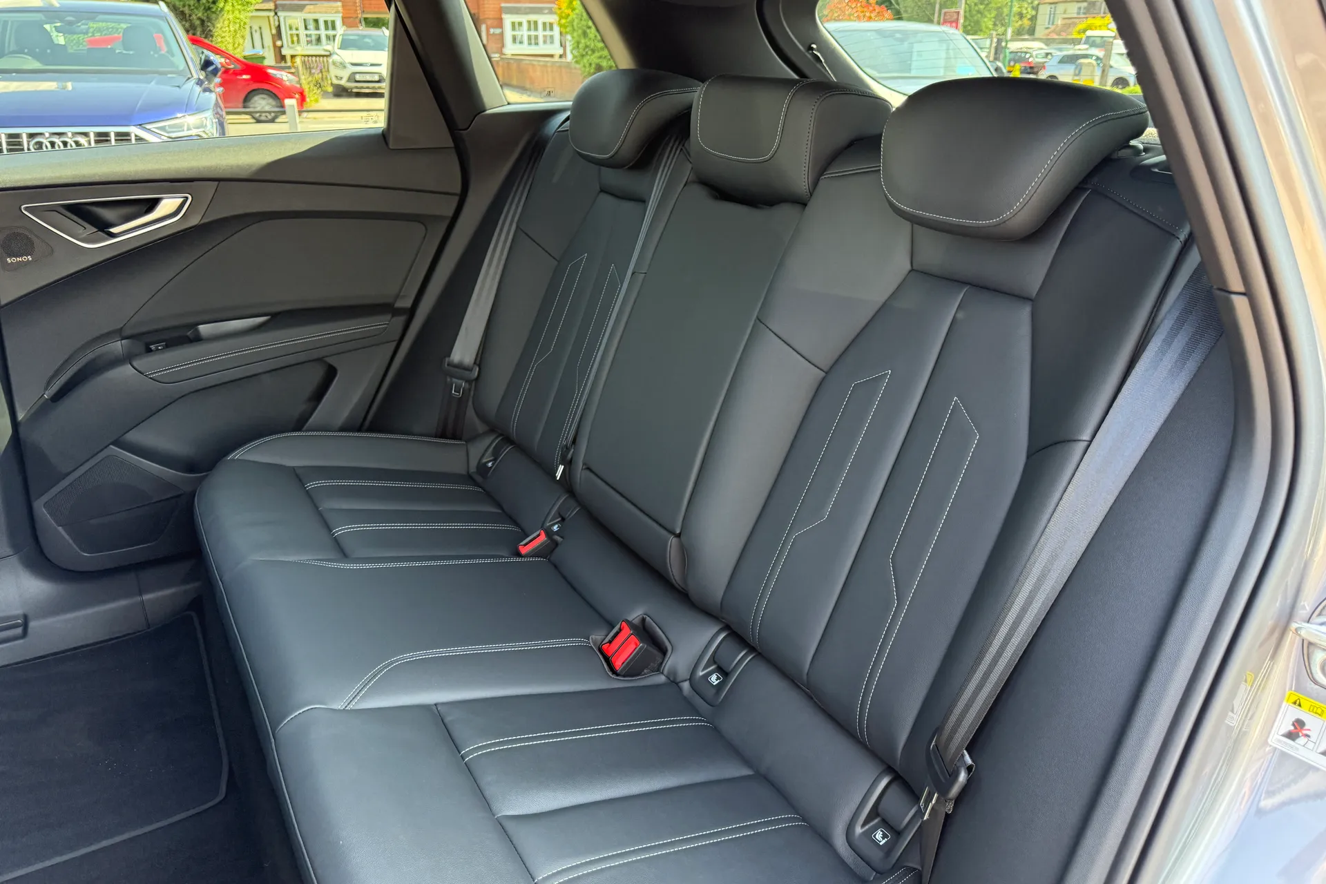 Audi Q4 thumbnail image number 46