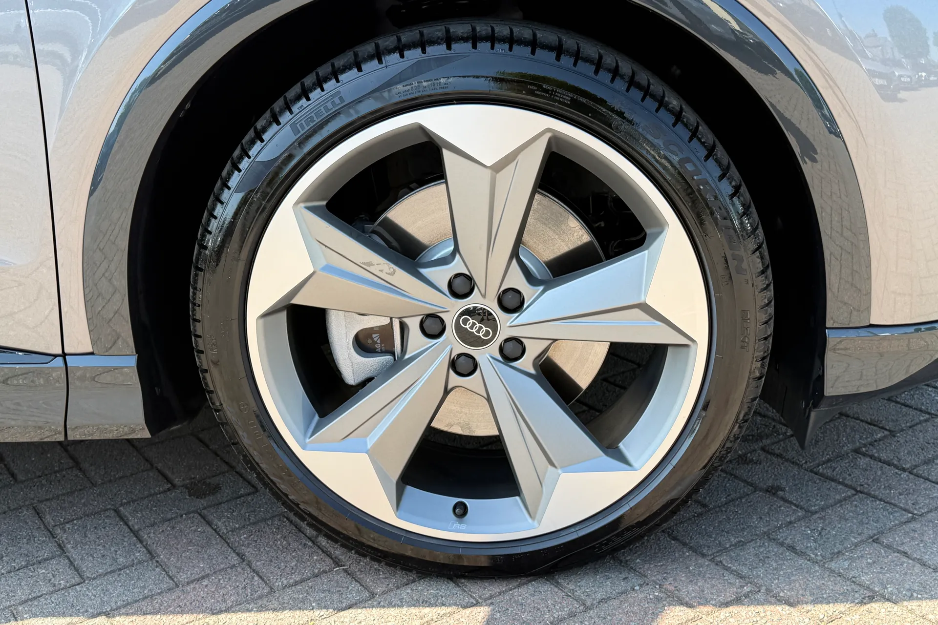 Audi Q4 thumbnail image number 52